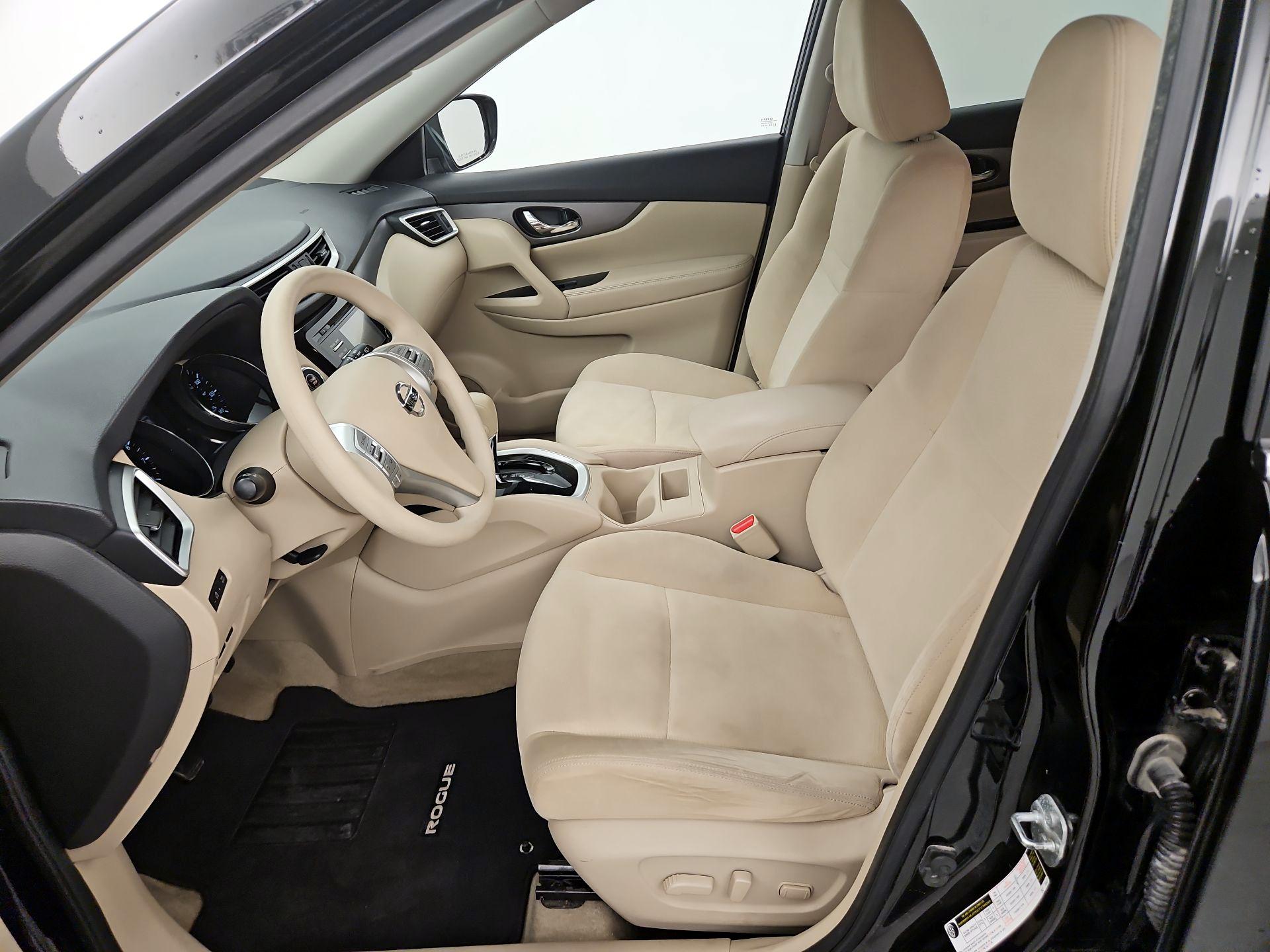 Thumbnail: 2015 Nissan Rogue - 11