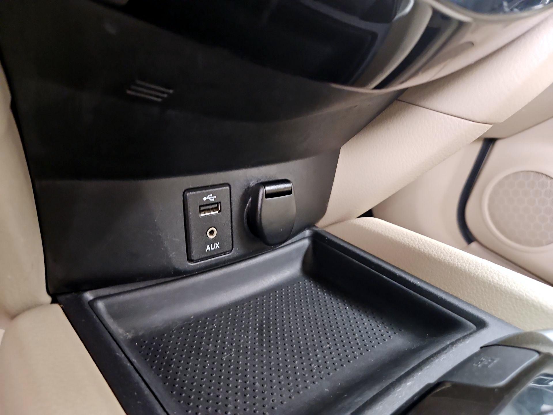 Thumbnail: 2015 Nissan Rogue - 18