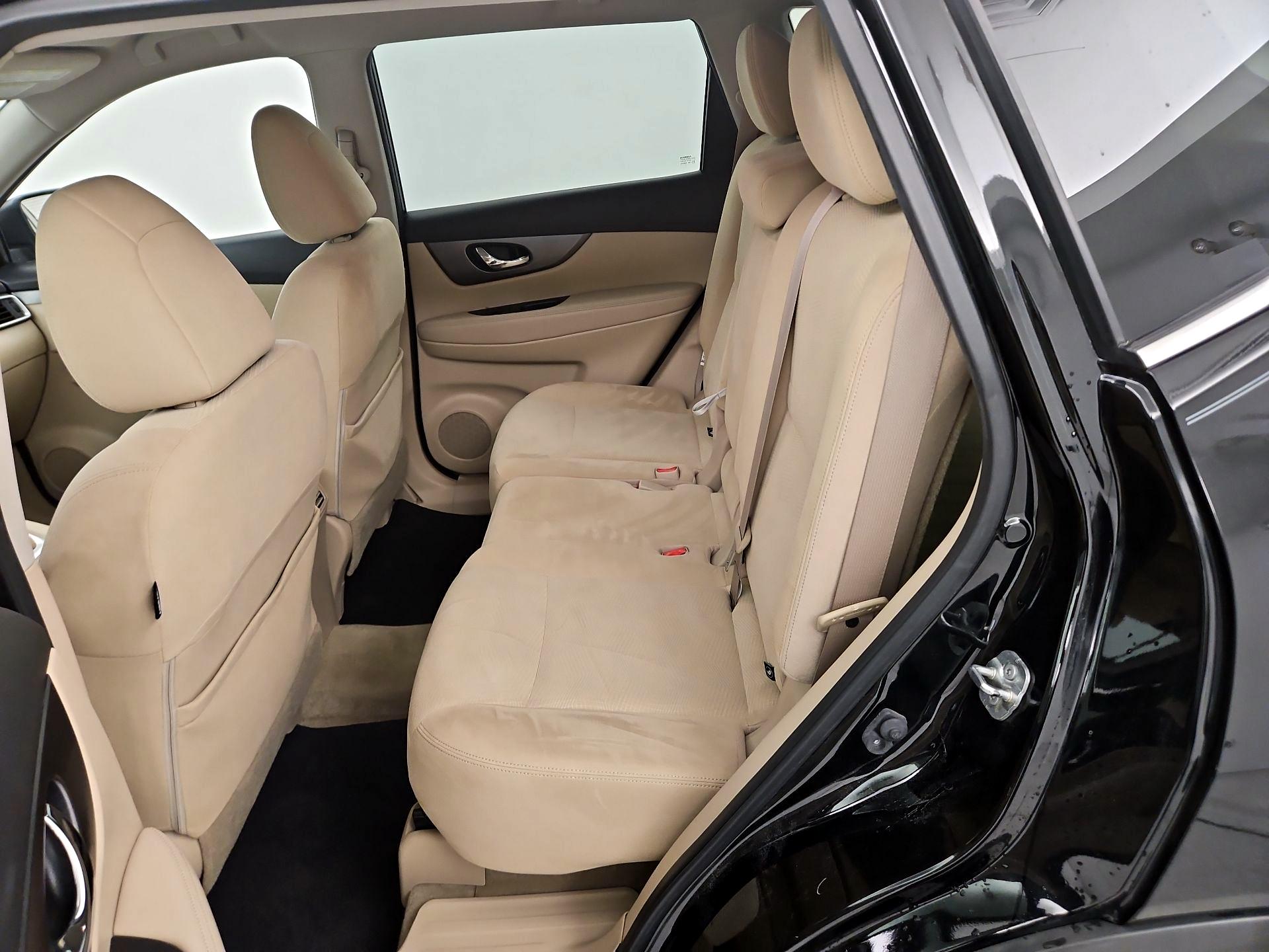 Thumbnail: 2015 Nissan Rogue - 19