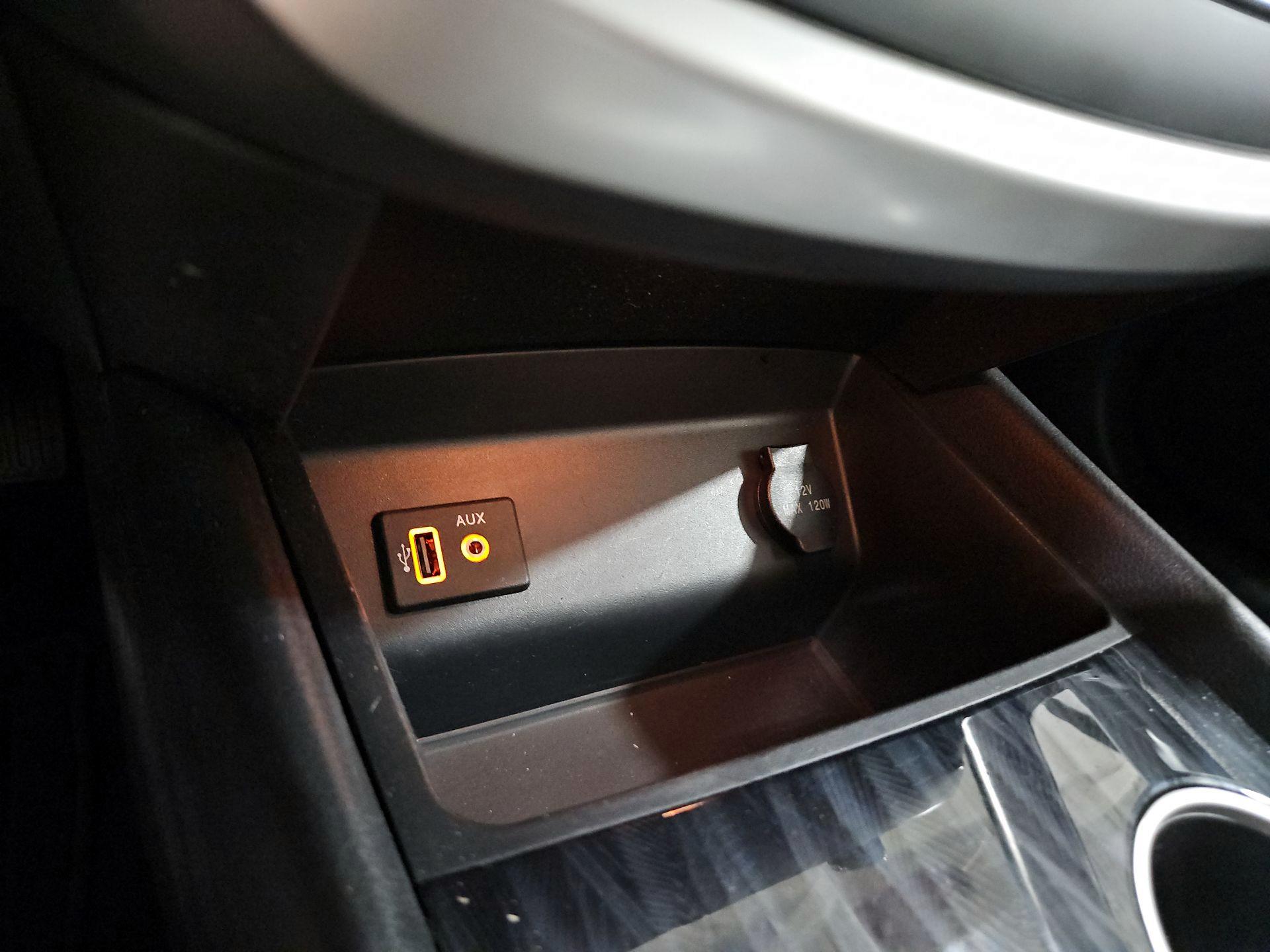 Thumbnail: 2017 Nissan Altima - 19