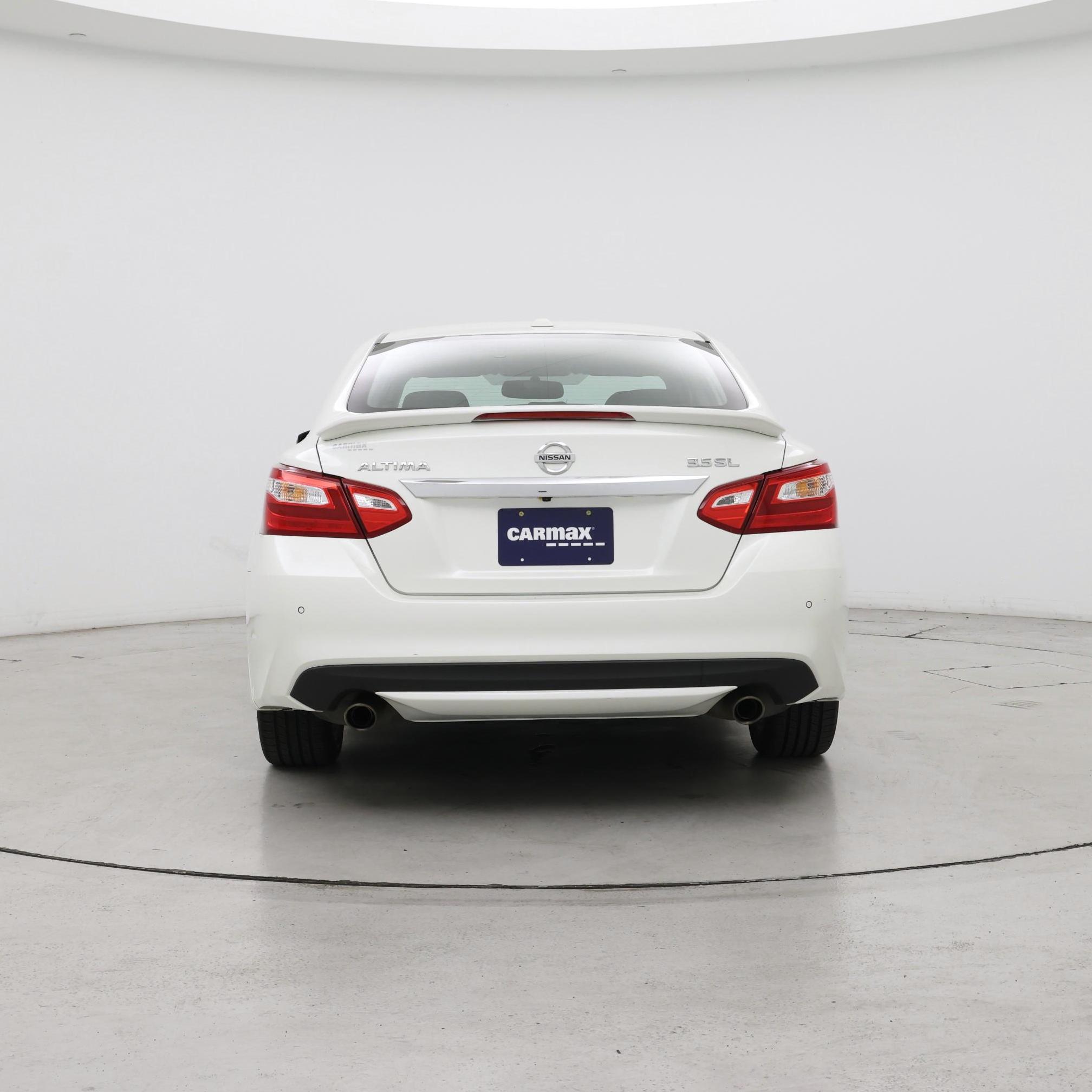 Thumbnail: 2017 Nissan Altima - 6