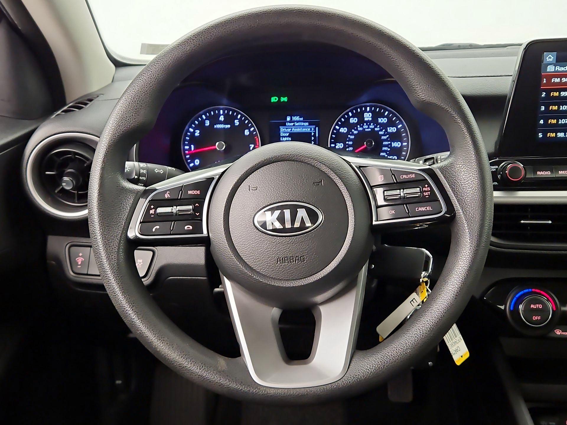 Thumbnail: 2019 Kia Forte - 10