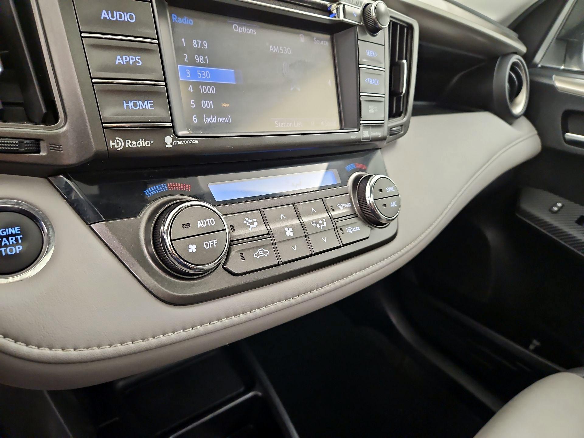 Thumbnail: 2014 Toyota RAV4 - 16