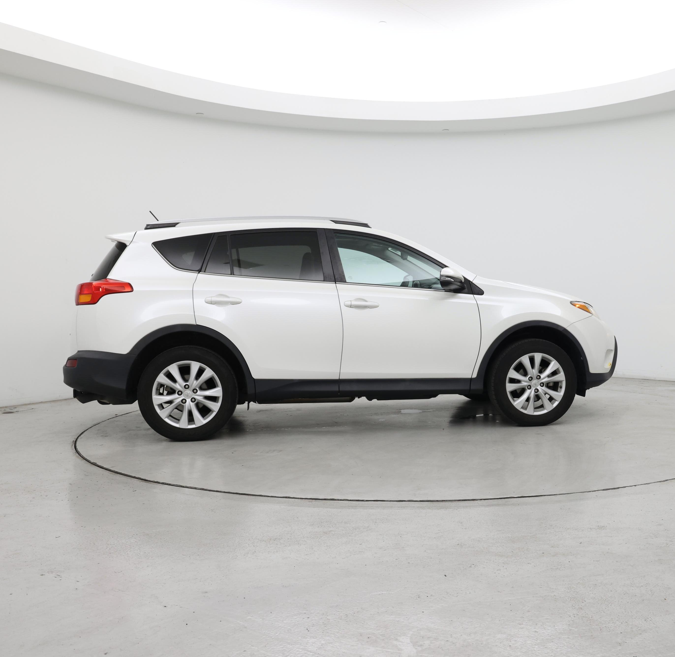 Thumbnail: 2014 Toyota RAV4 - 7