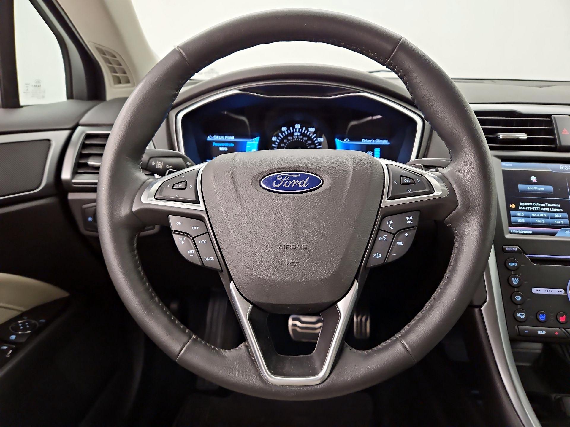Thumbnail: 2016 Ford Fusion - 10