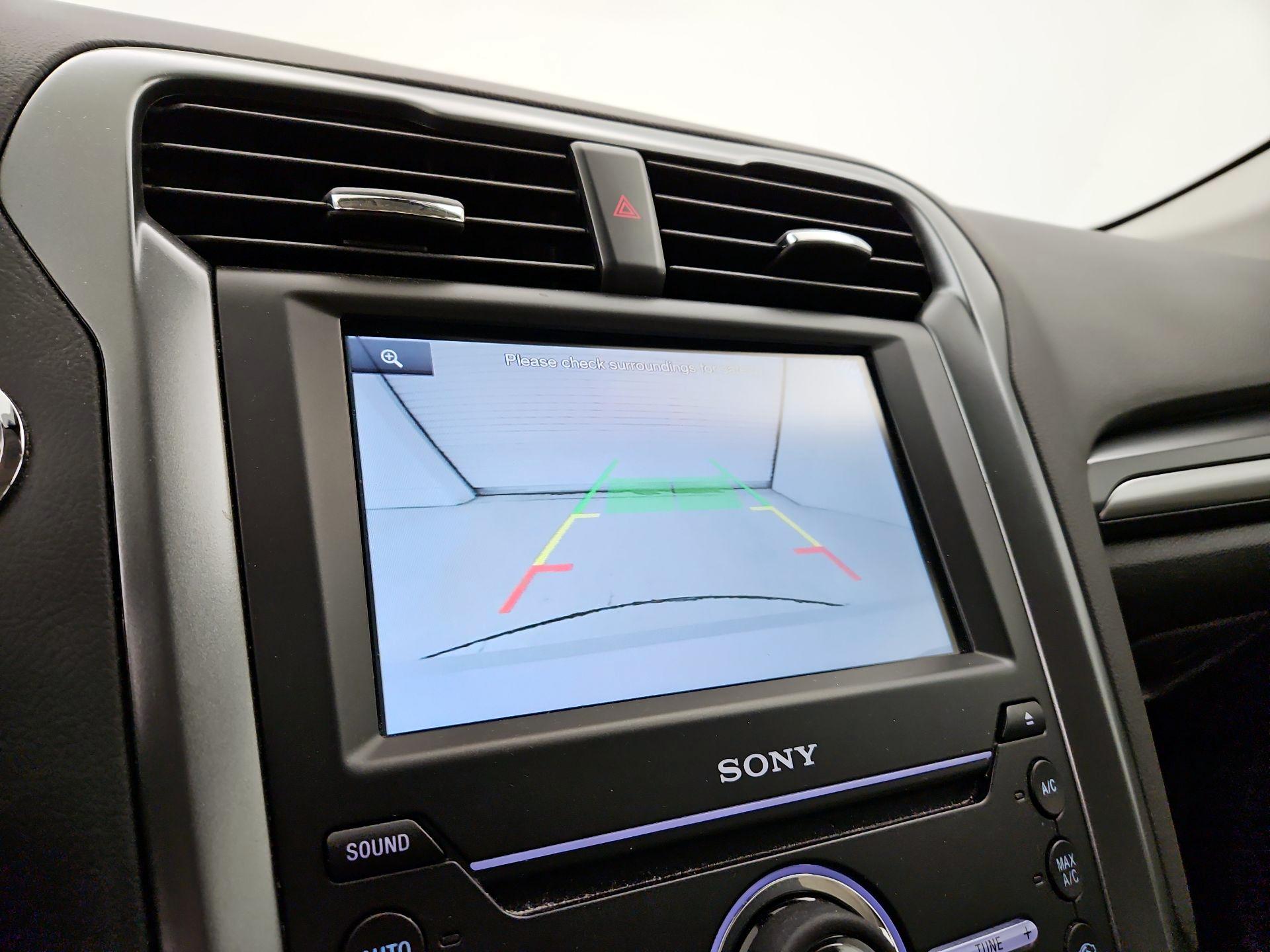 Thumbnail: 2016 Ford Fusion - 14