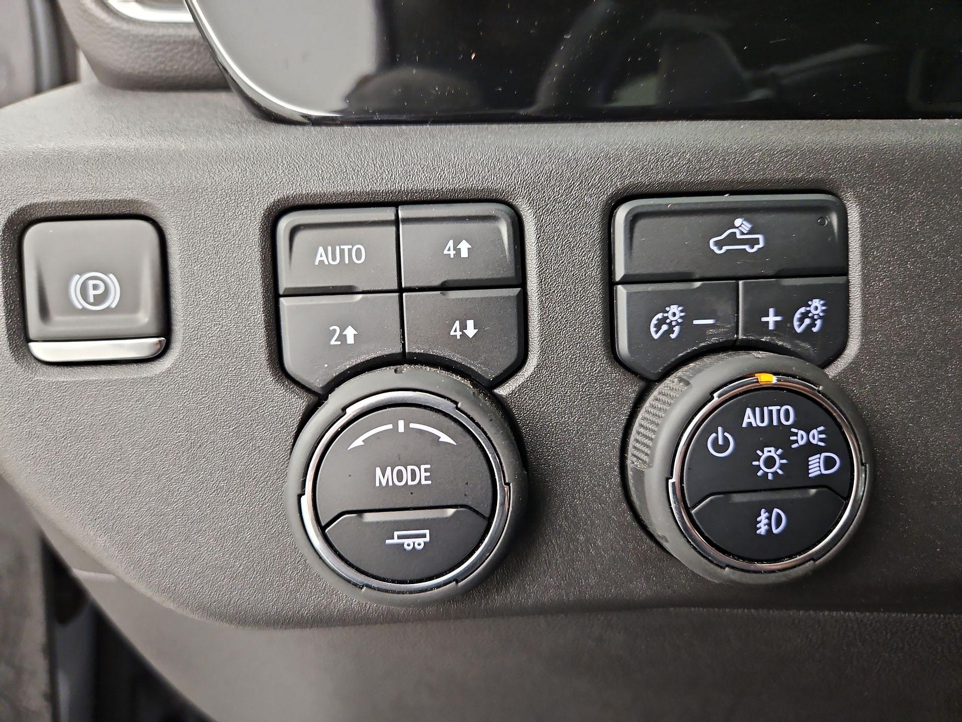 Thumbnail: 2024 Chevrolet Silverado 1500 - 13