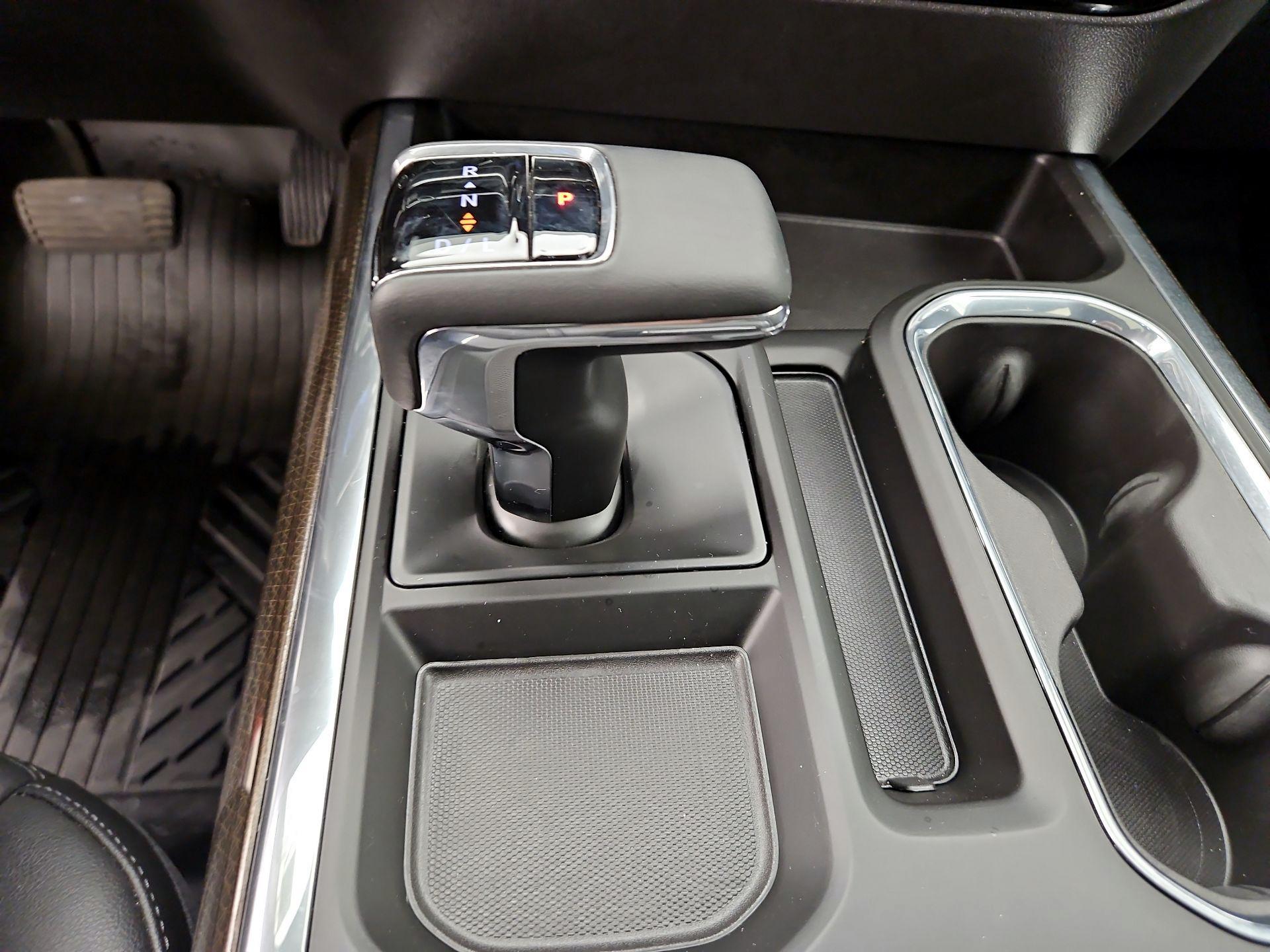 Thumbnail: 2024 Chevrolet Silverado 1500 - 17