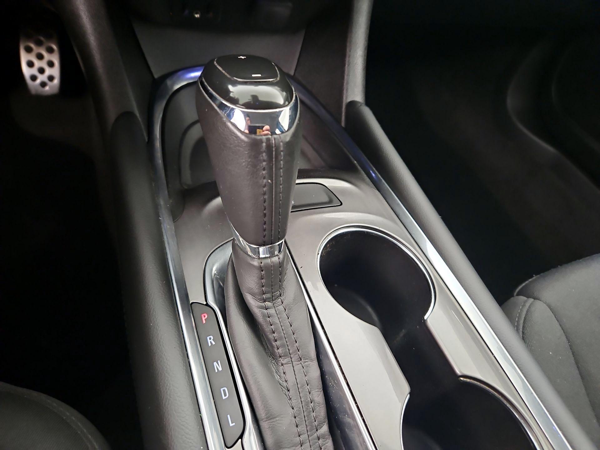 Thumbnail: 2016 Chevrolet Malibu - 17