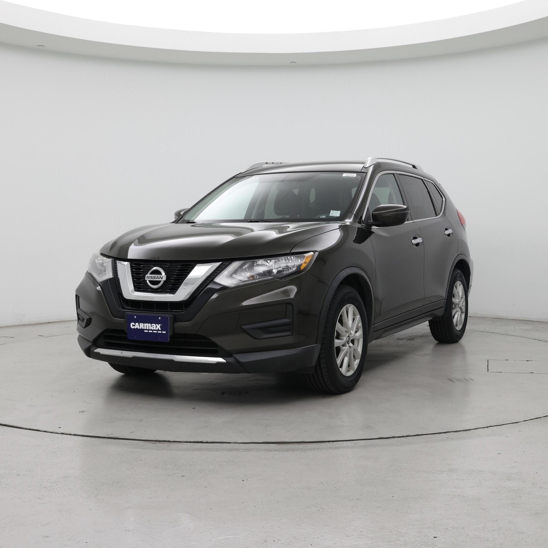 Thumbnail: 2017 Nissan Rogue - 4