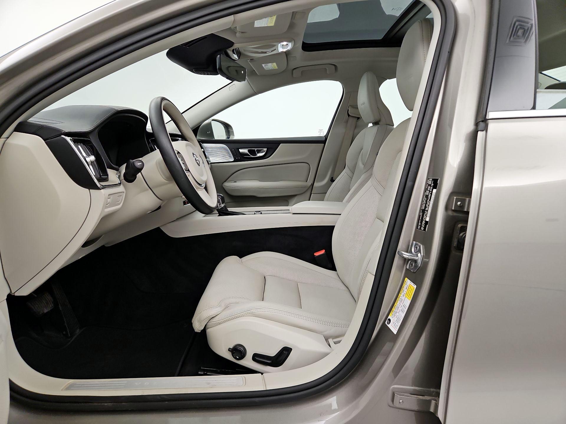 Thumbnail: 2019 Volvo S60 - 11