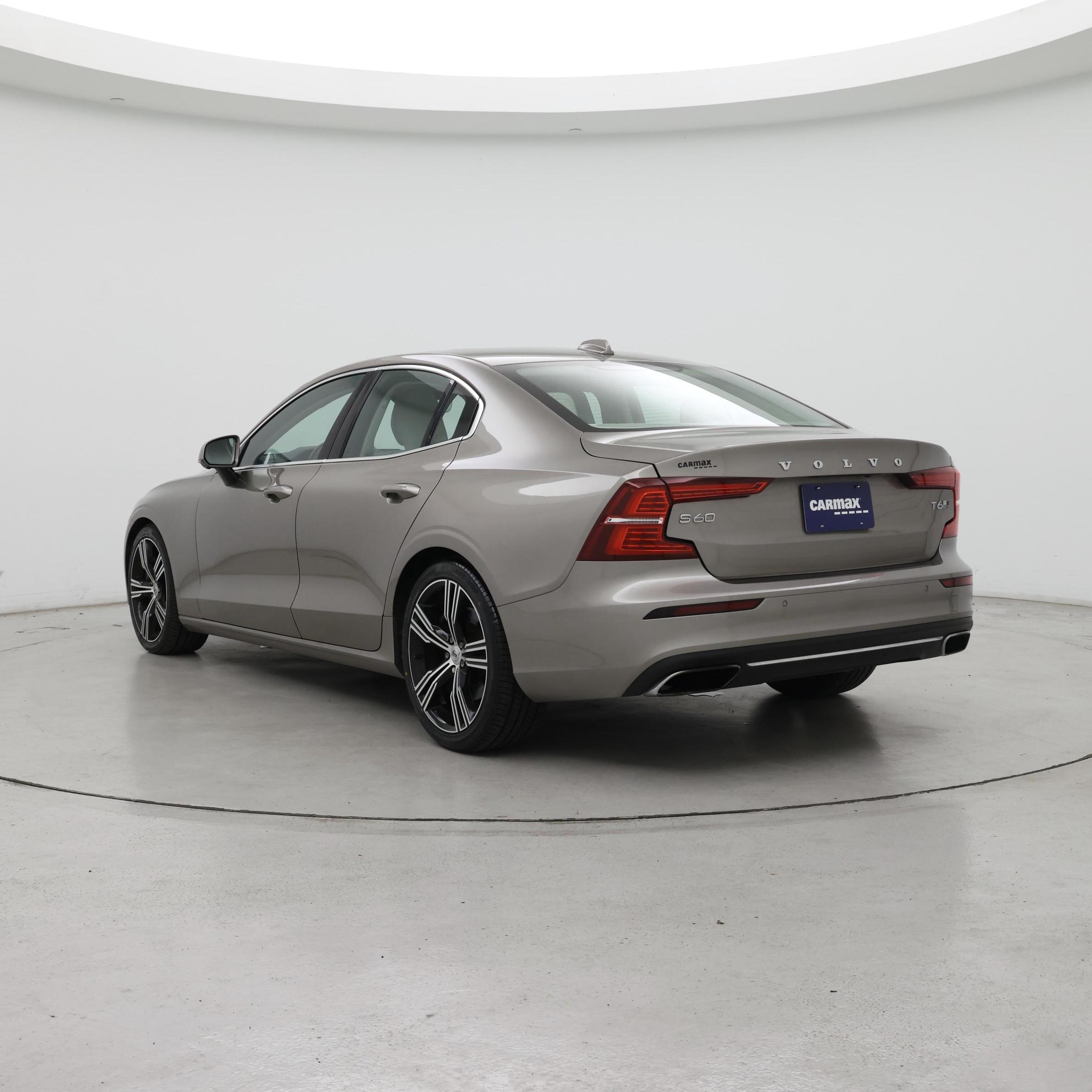 Thumbnail: 2019 Volvo S60 - 2
