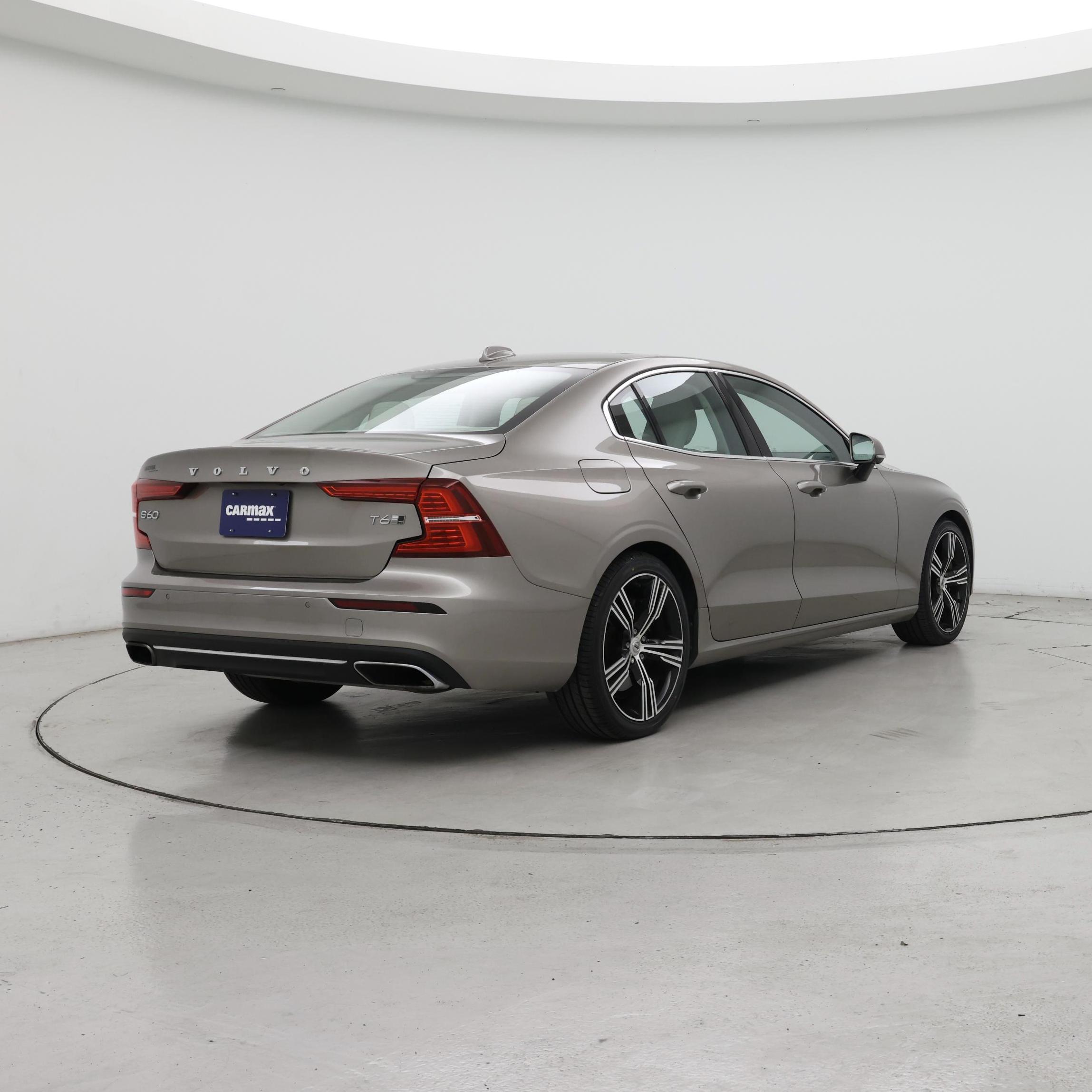 Thumbnail: 2019 Volvo S60 - 8