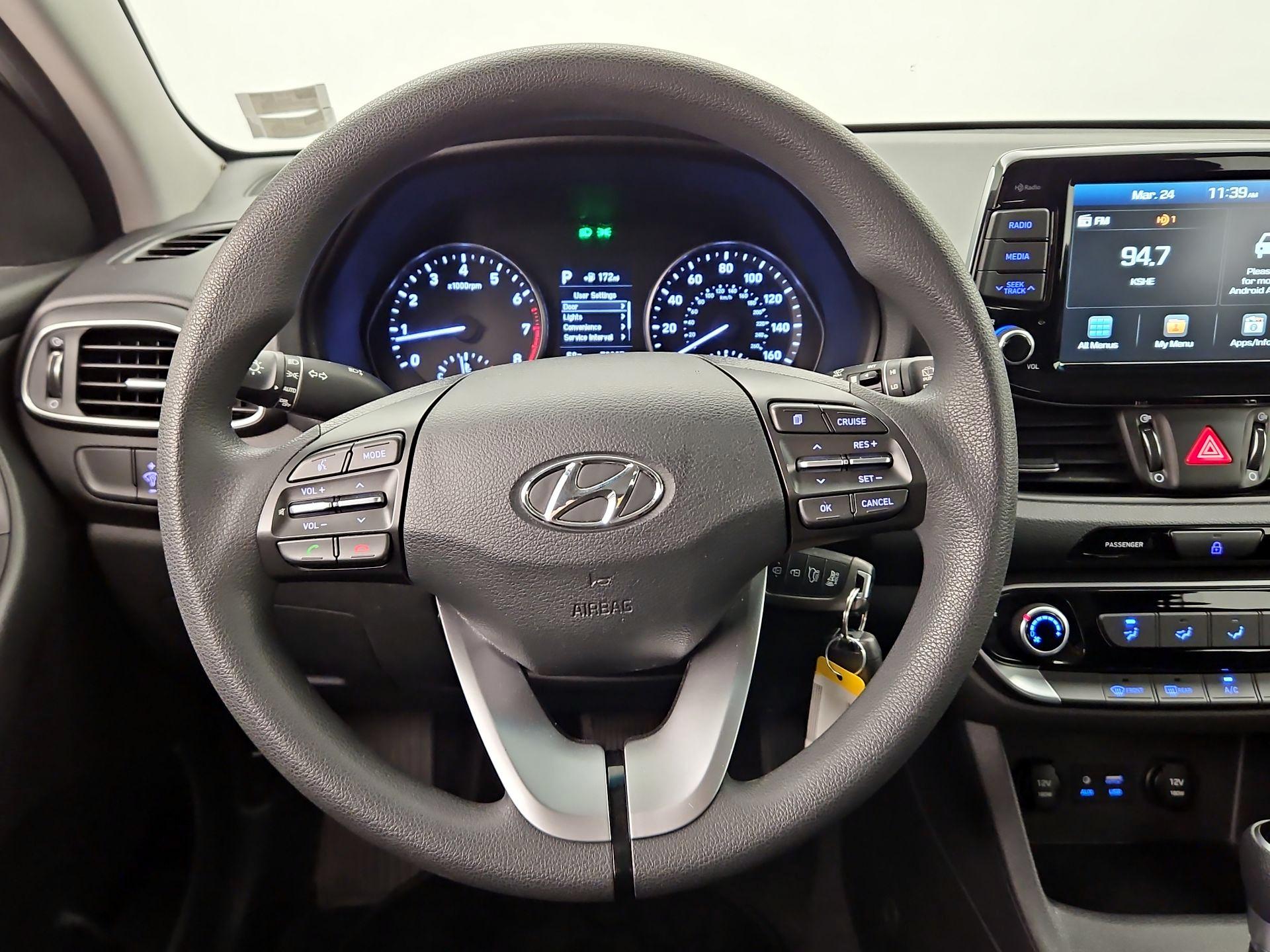 Thumbnail: 2018 Hyundai Elantra - 10