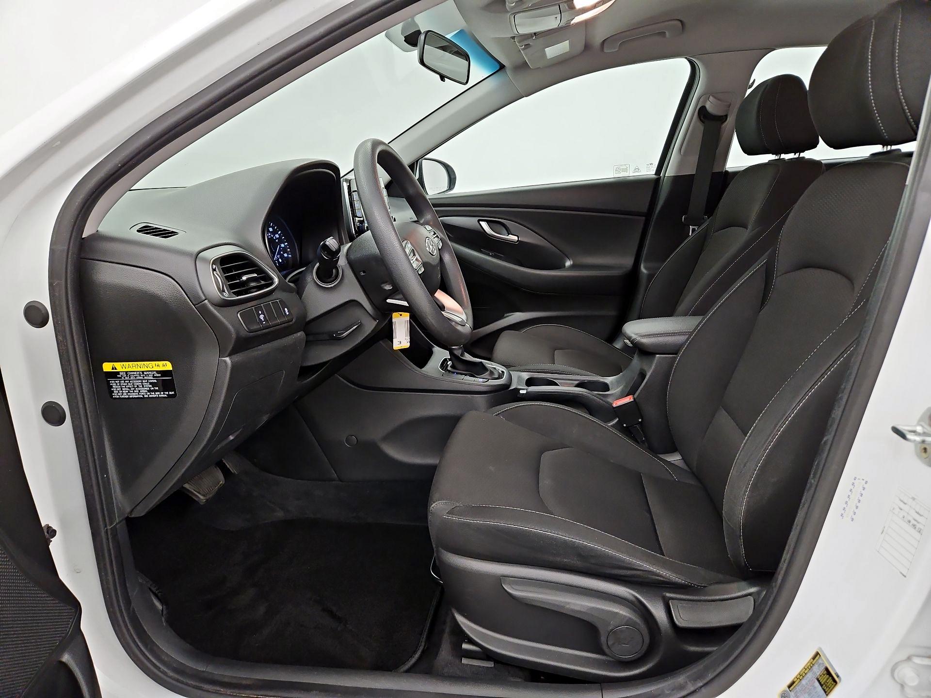 Thumbnail: 2018 Hyundai Elantra - 11