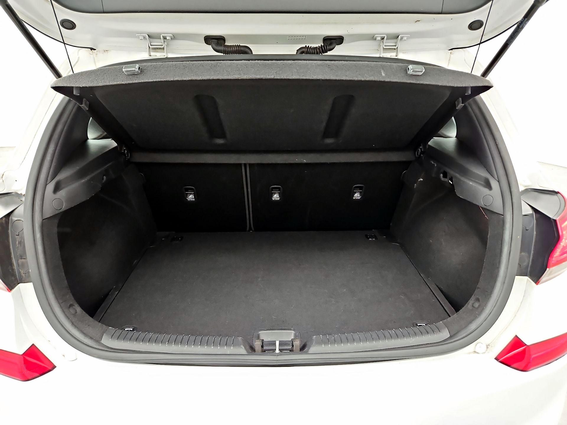 Thumbnail: 2018 Hyundai Elantra - 20