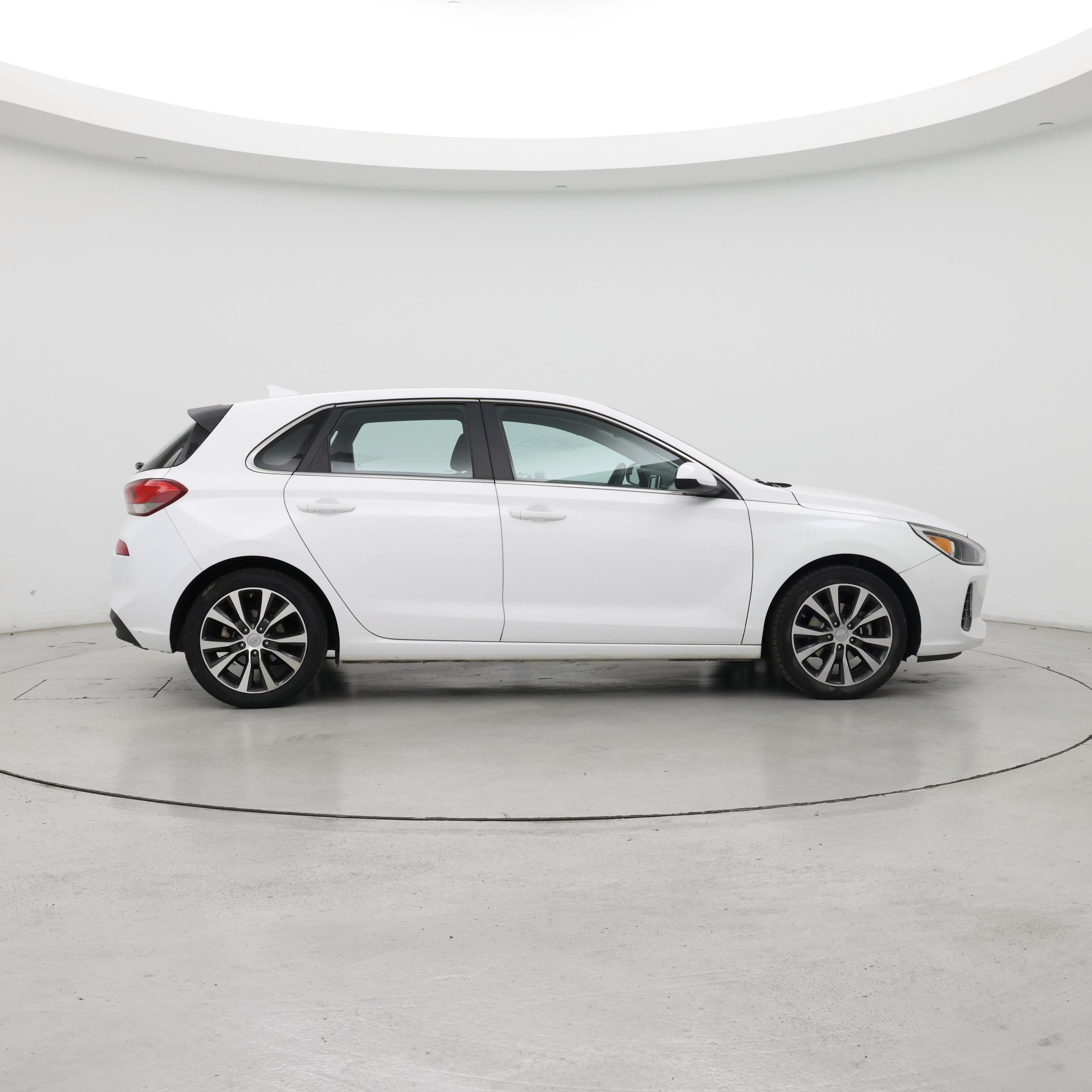 Thumbnail: 2018 Hyundai Elantra - 7