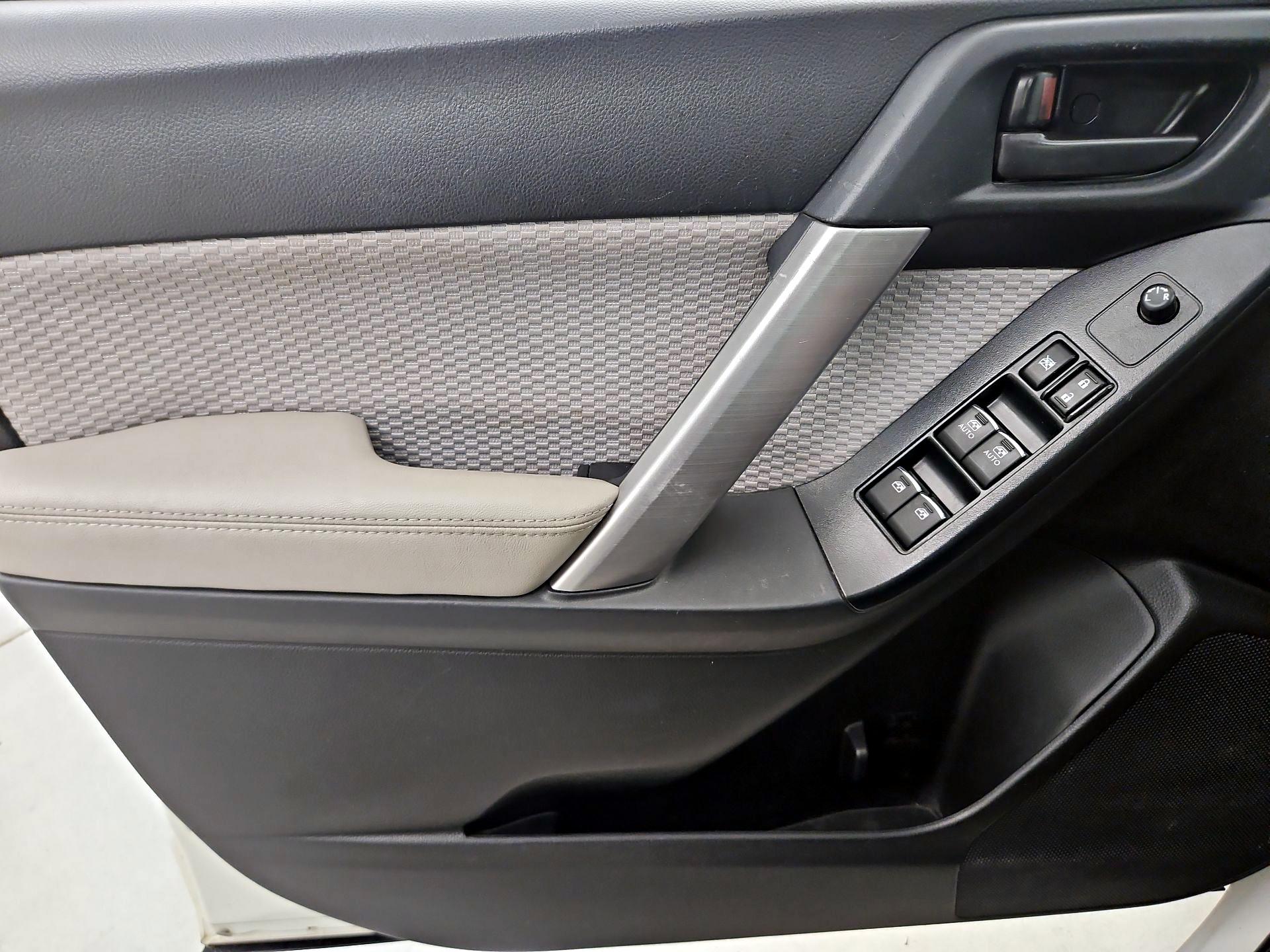 Thumbnail: 2018 Subaru Forester - 12