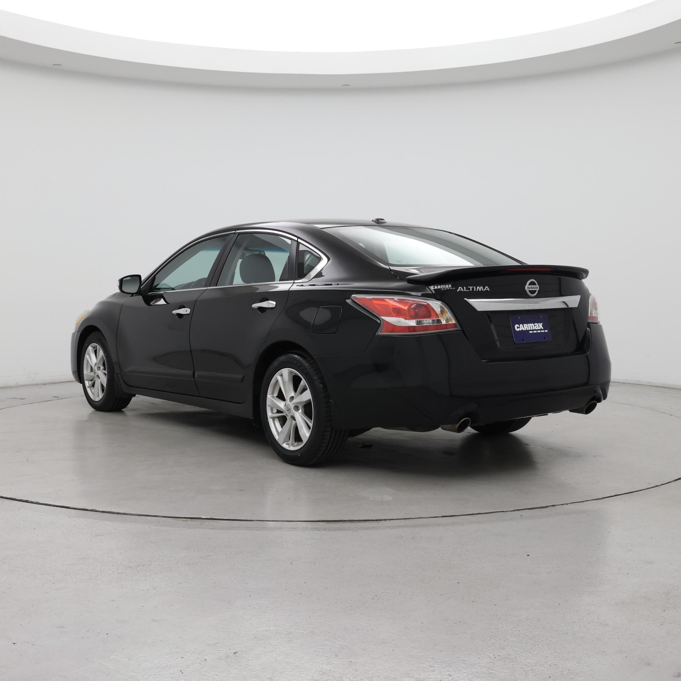 Thumbnail: 2015 Nissan Altima - 2