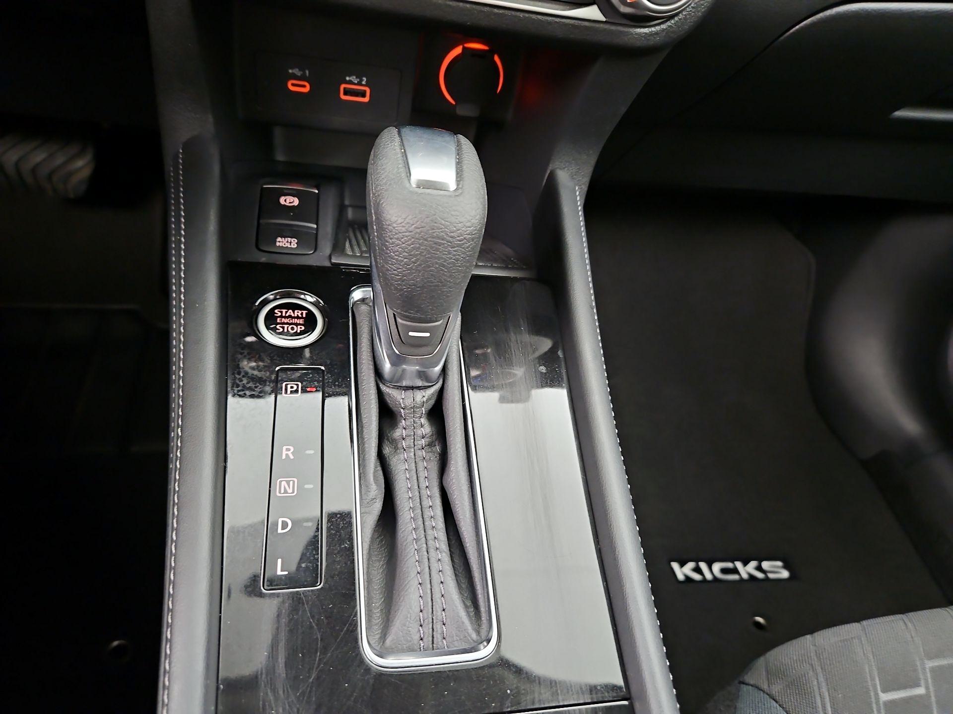 Thumbnail: 2024 Nissan Kicks - 17