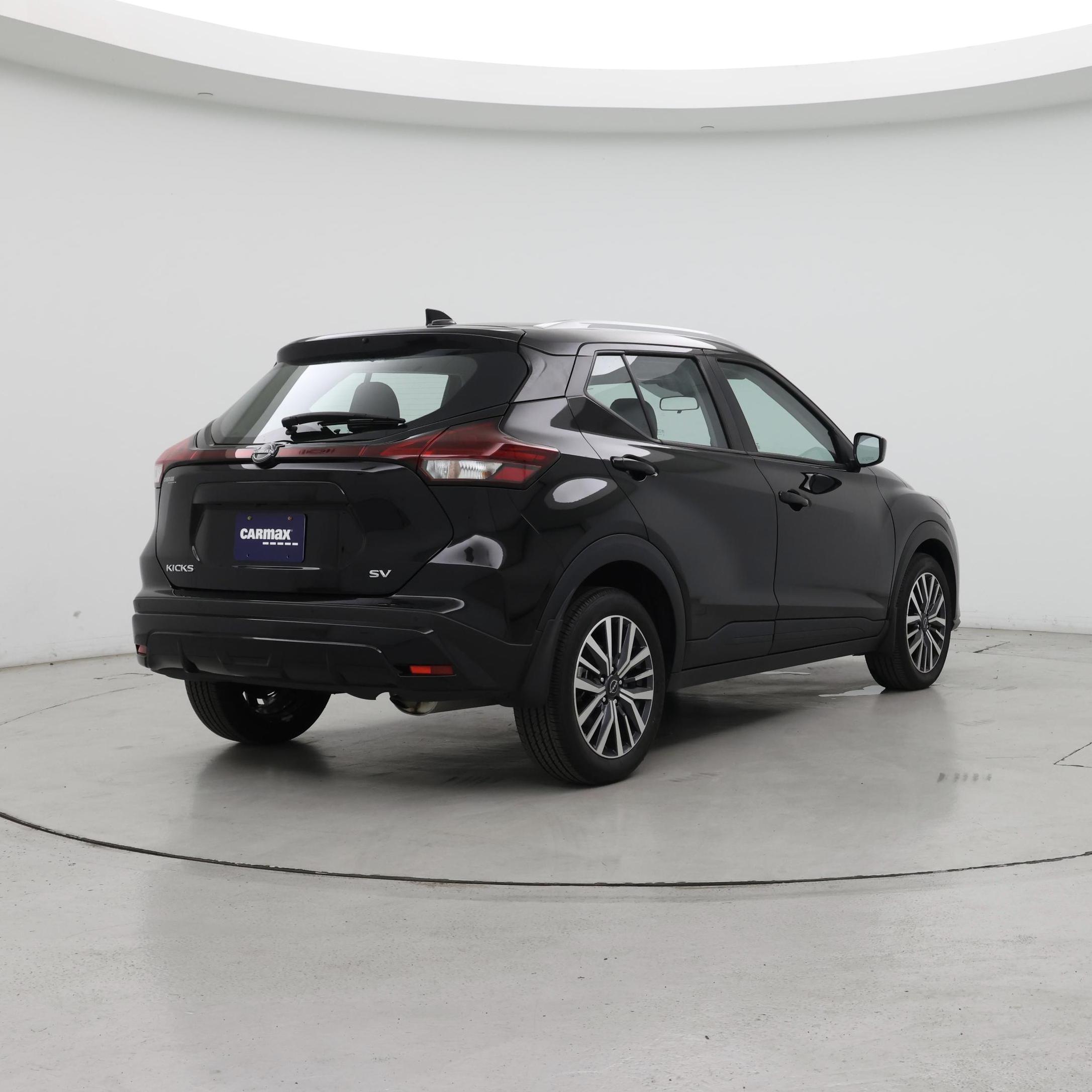 Thumbnail: 2024 Nissan Kicks - 8
