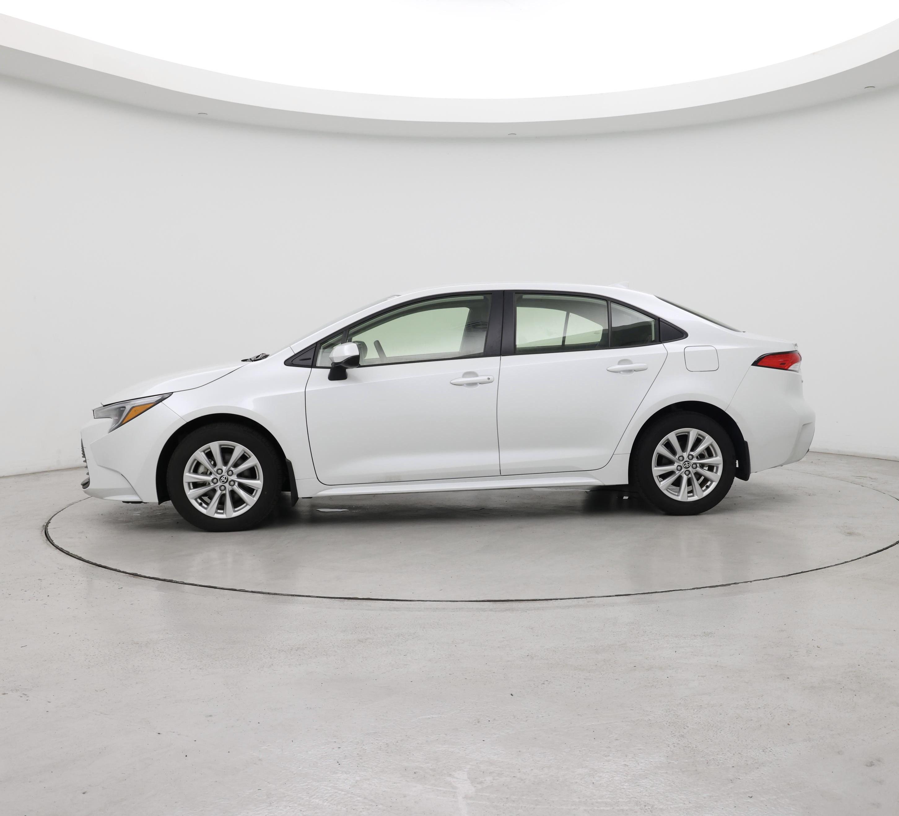 Thumbnail: 2024 Toyota Corolla - 3