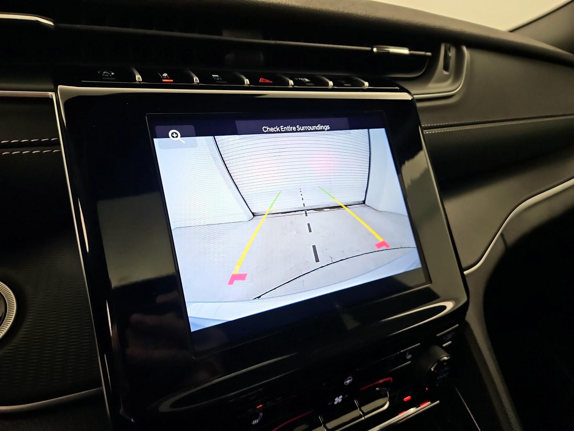 Thumbnail: 2025 Jeep Grand Cherokee - 14