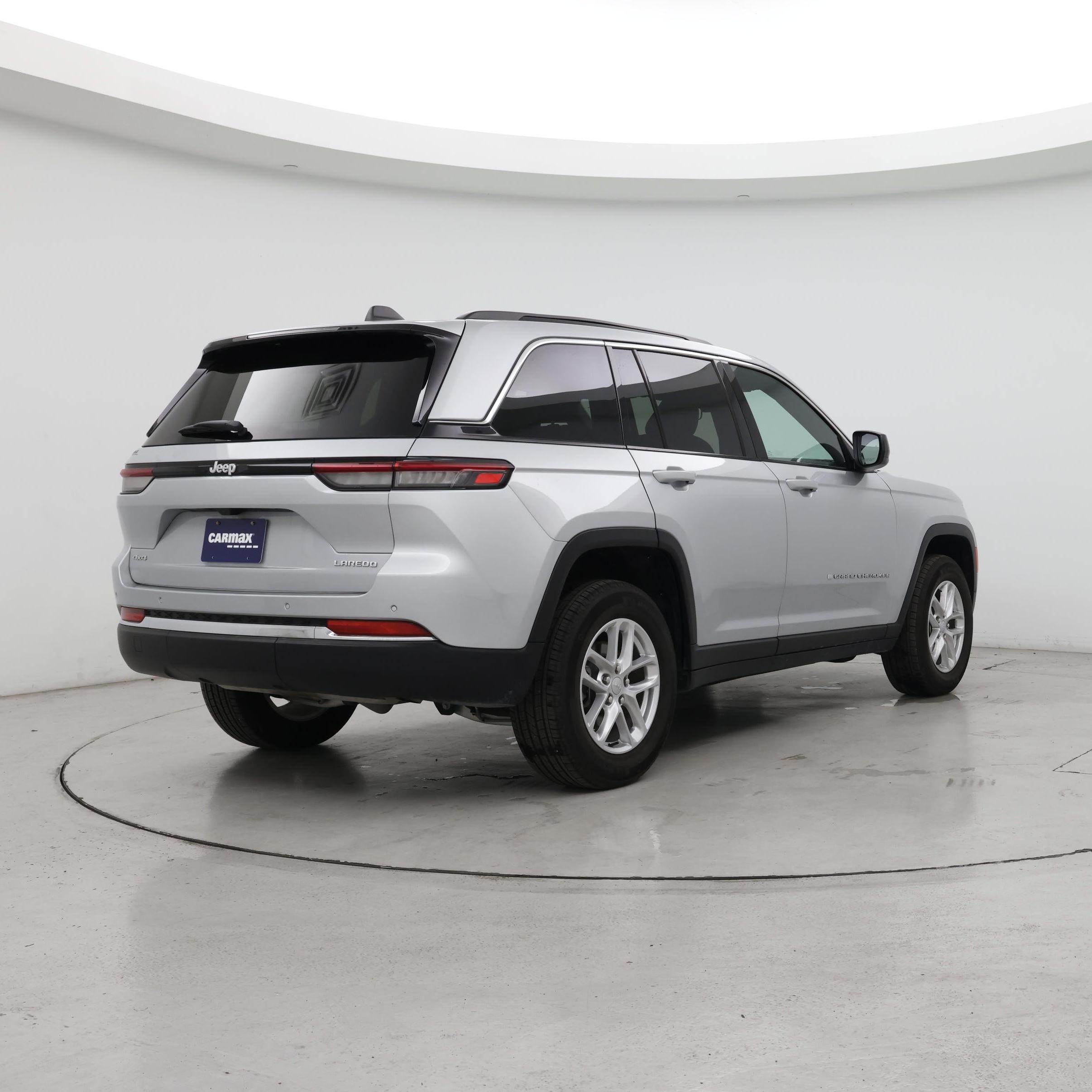 Thumbnail: 2025 Jeep Grand Cherokee - 8