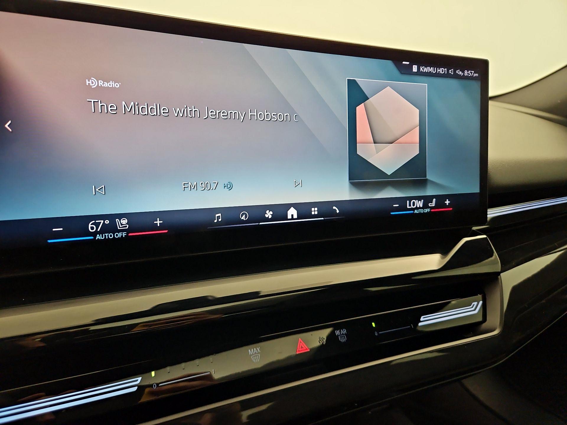 Thumbnail: 2024 BMW 5 Series - 17