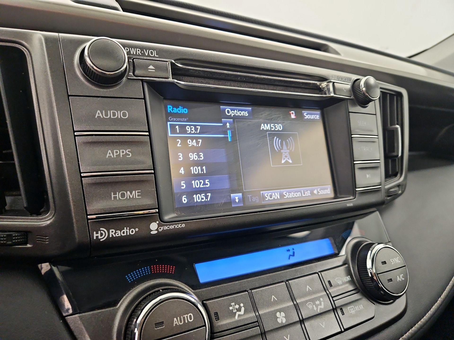 Thumbnail: 2015 Toyota RAV4 - 15