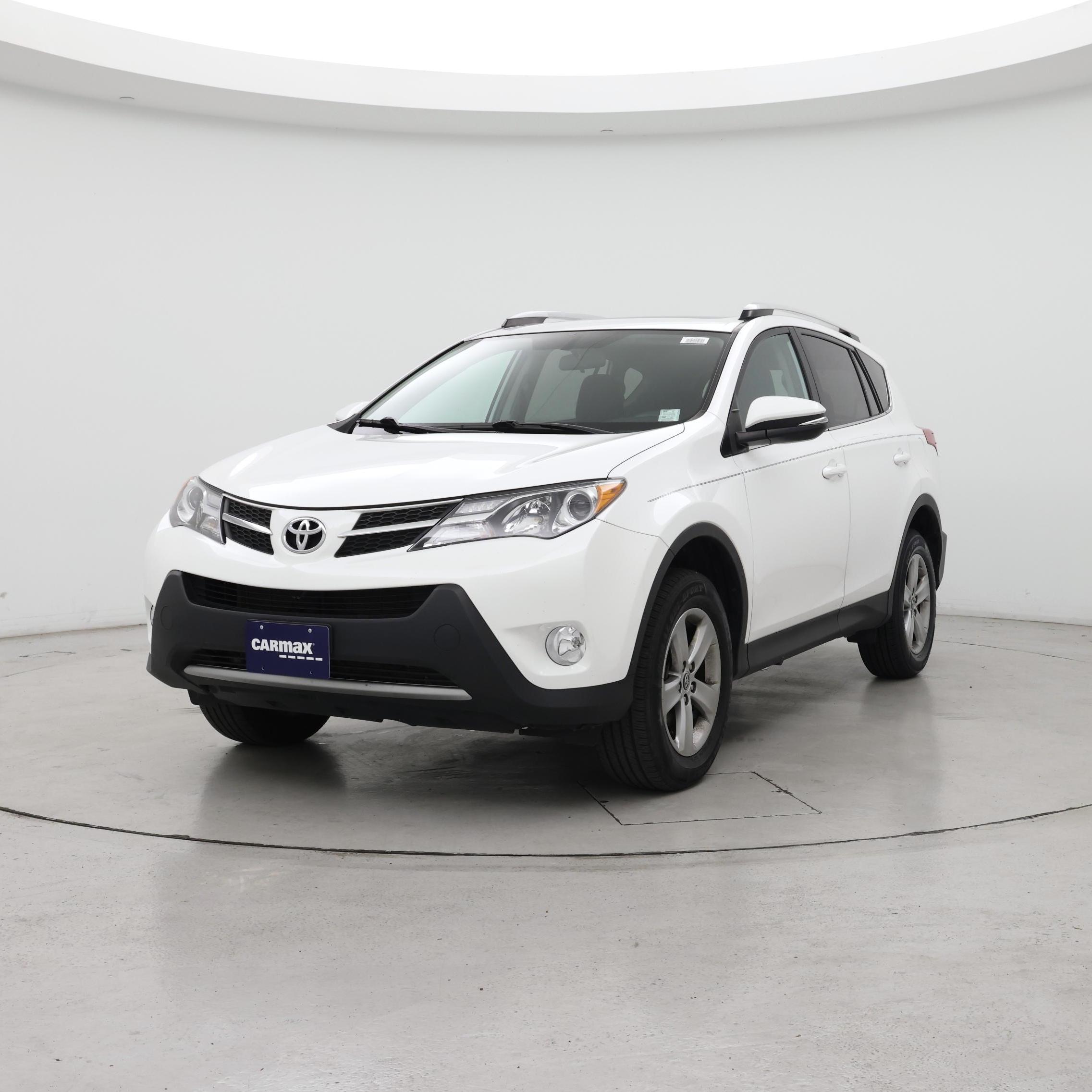 Thumbnail: 2015 Toyota RAV4 - 4