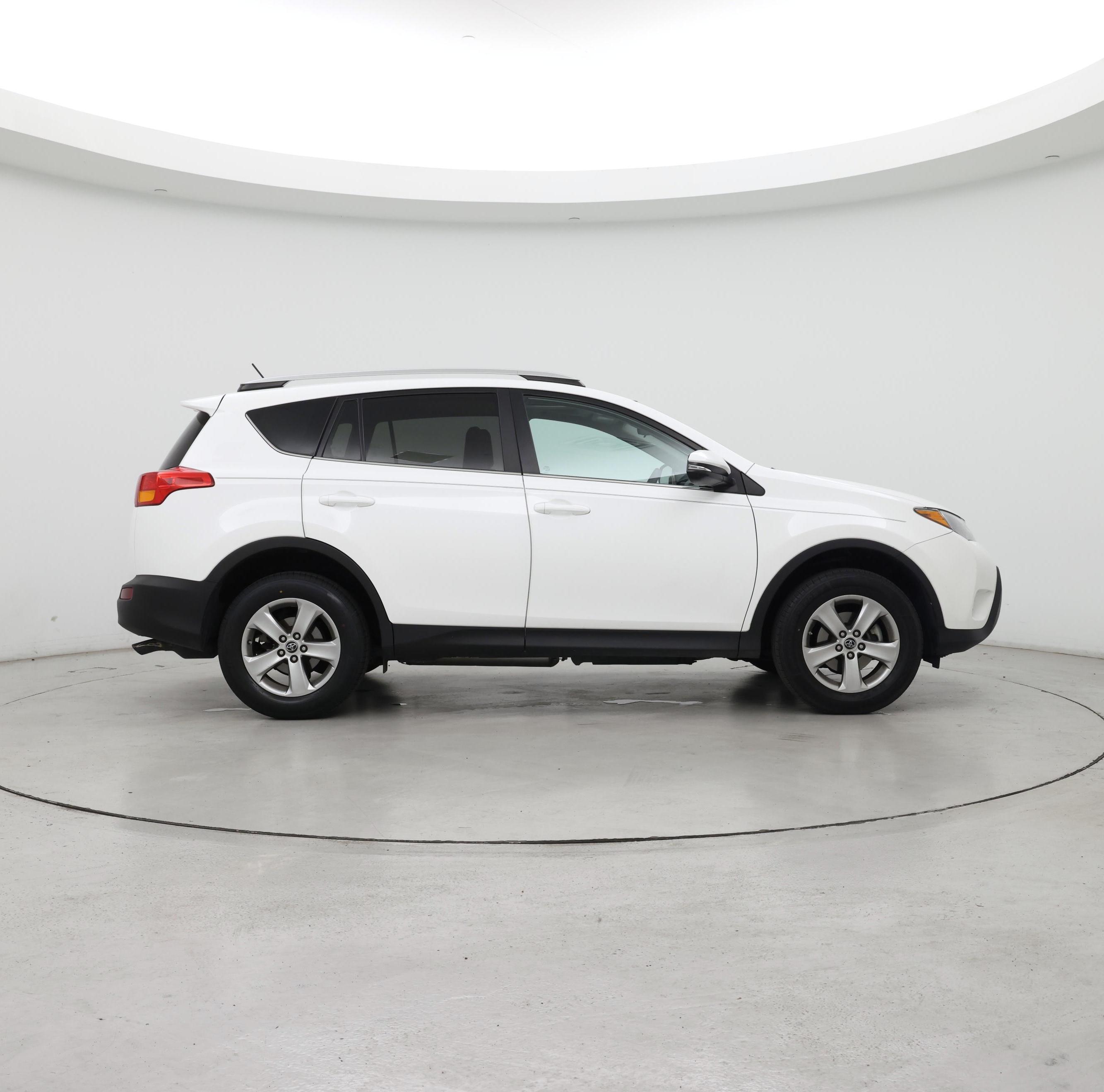 Thumbnail: 2015 Toyota RAV4 - 7