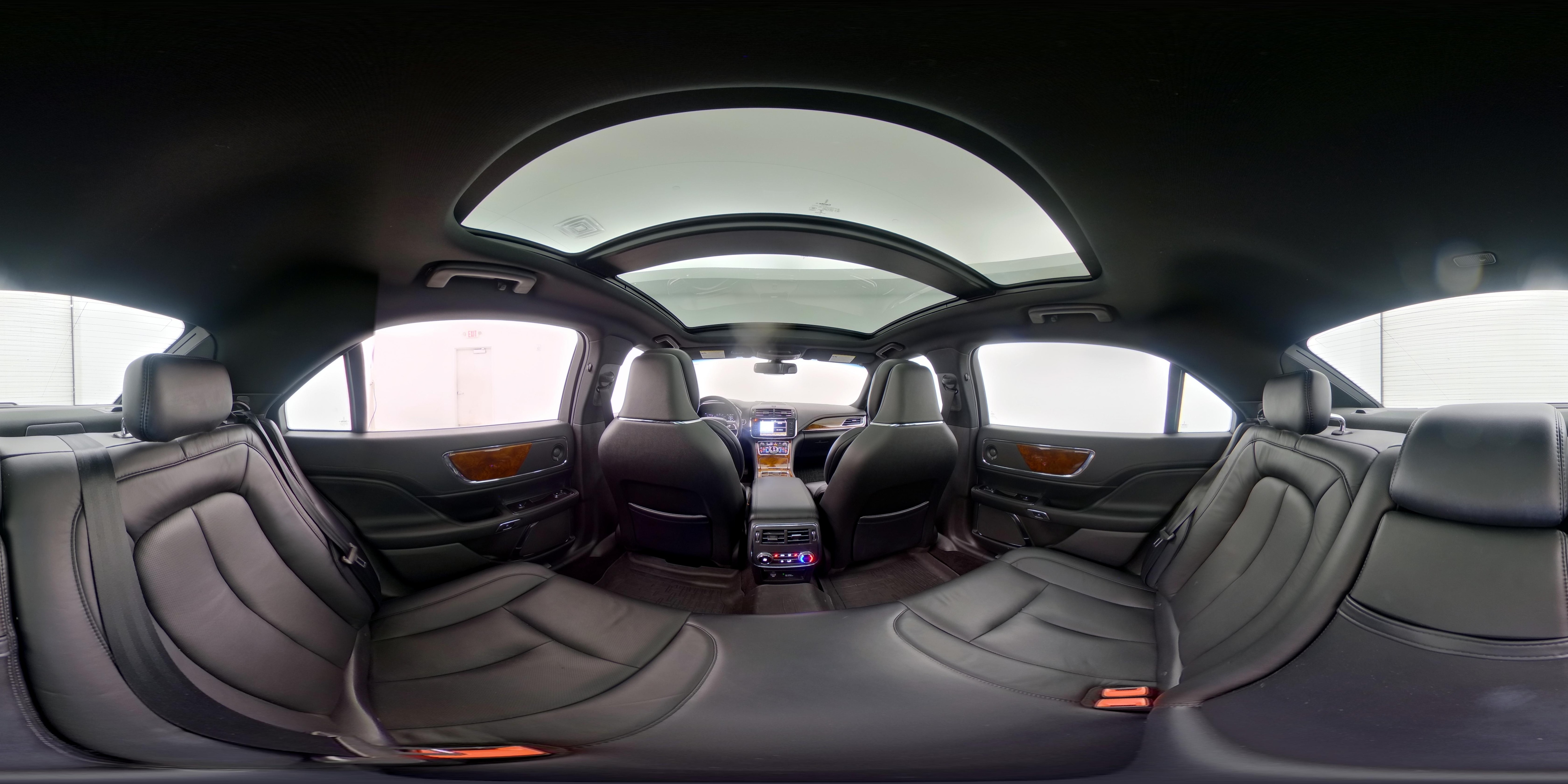2017 Lincoln Continental Reserve - Photo 29