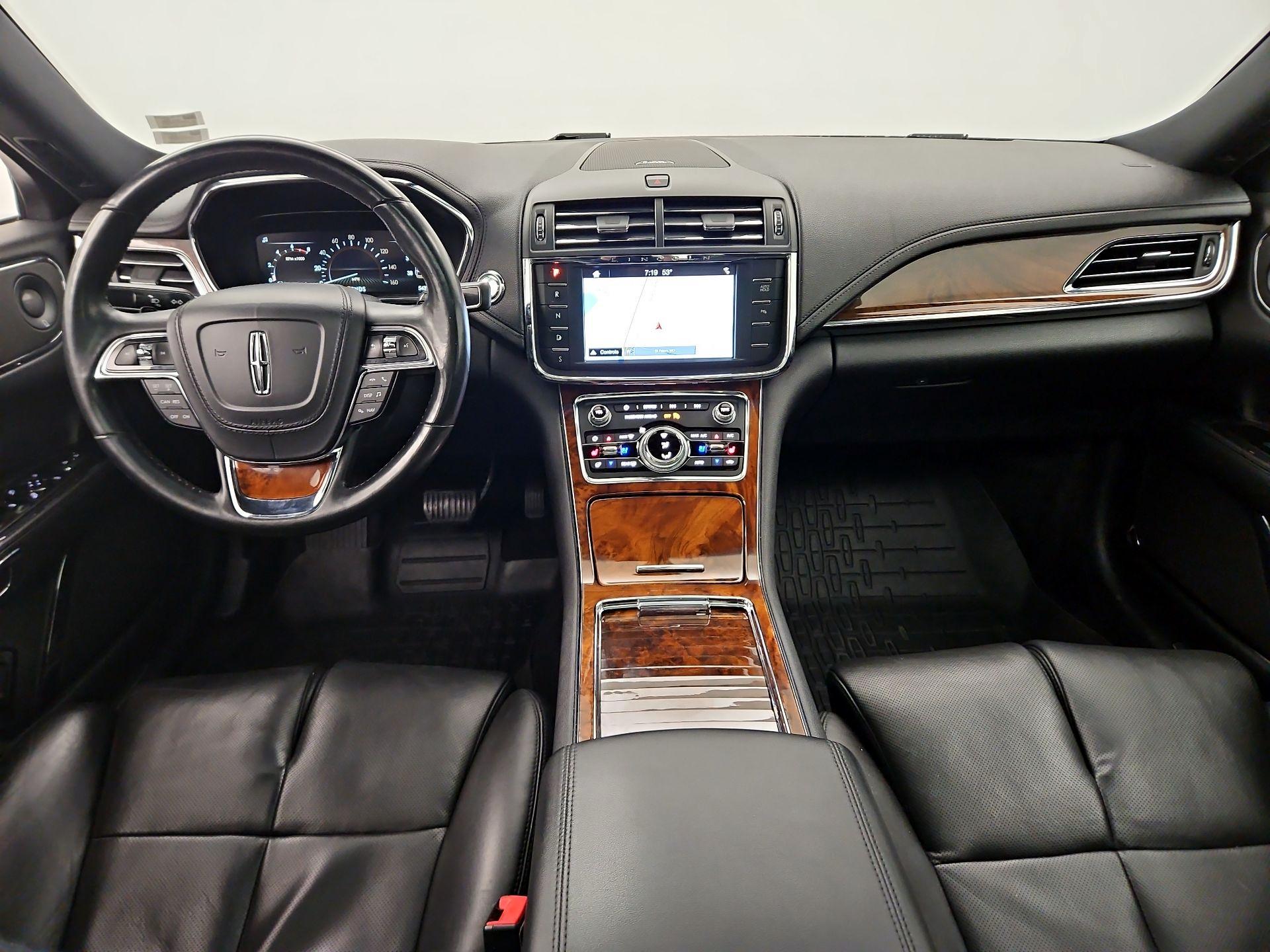 Thumbnail: 2017 Lincoln Continental - 9