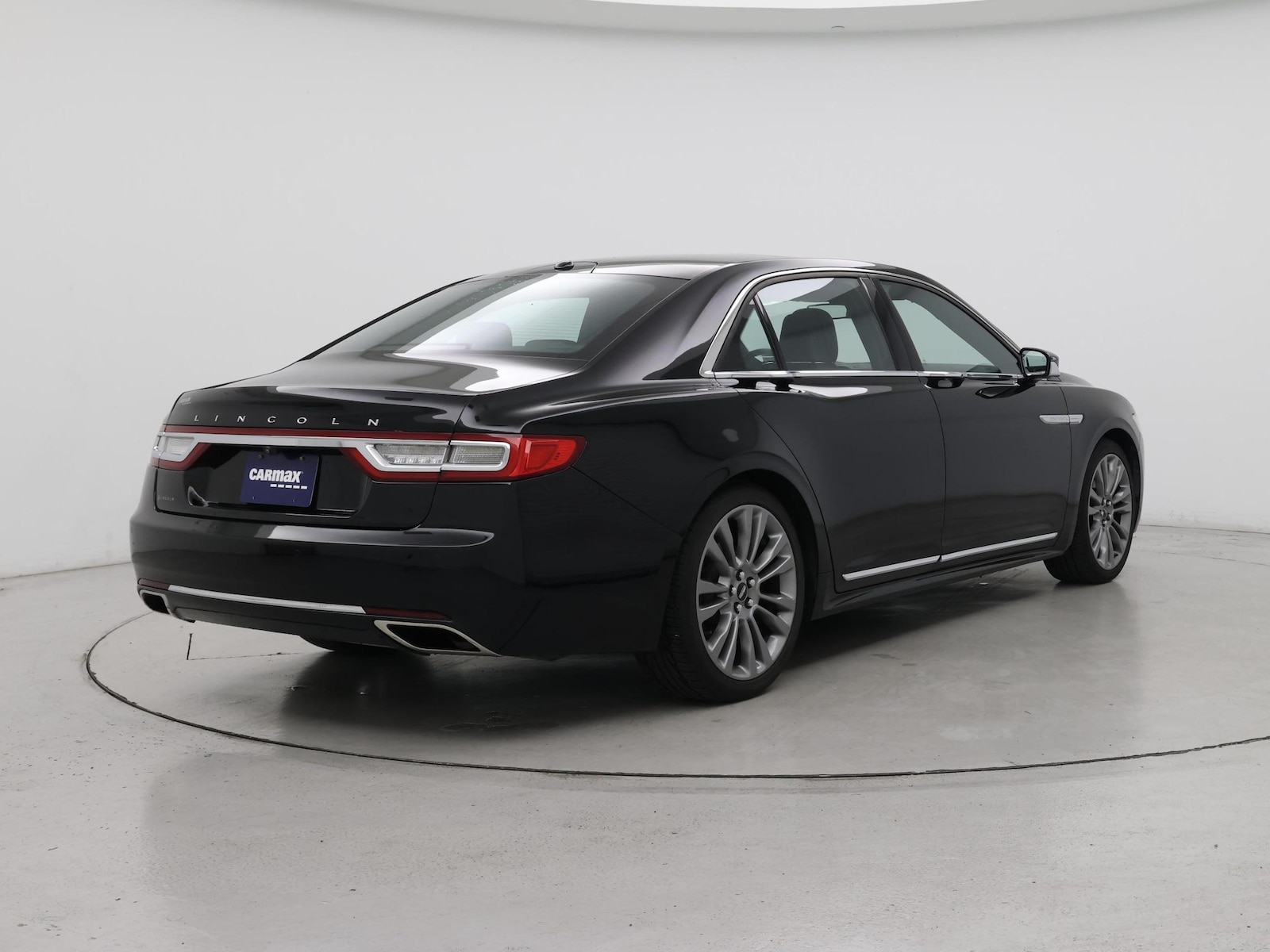 2017 Lincoln Continental Reserve - Photo 9