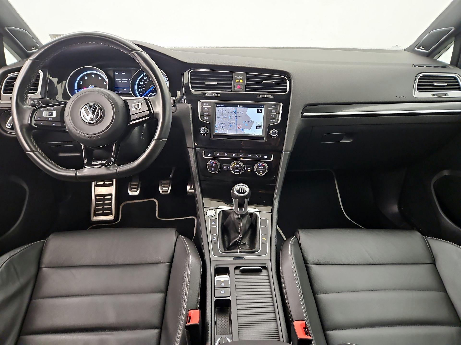 Thumbnail: 2017 Volkswagen Golf - 9