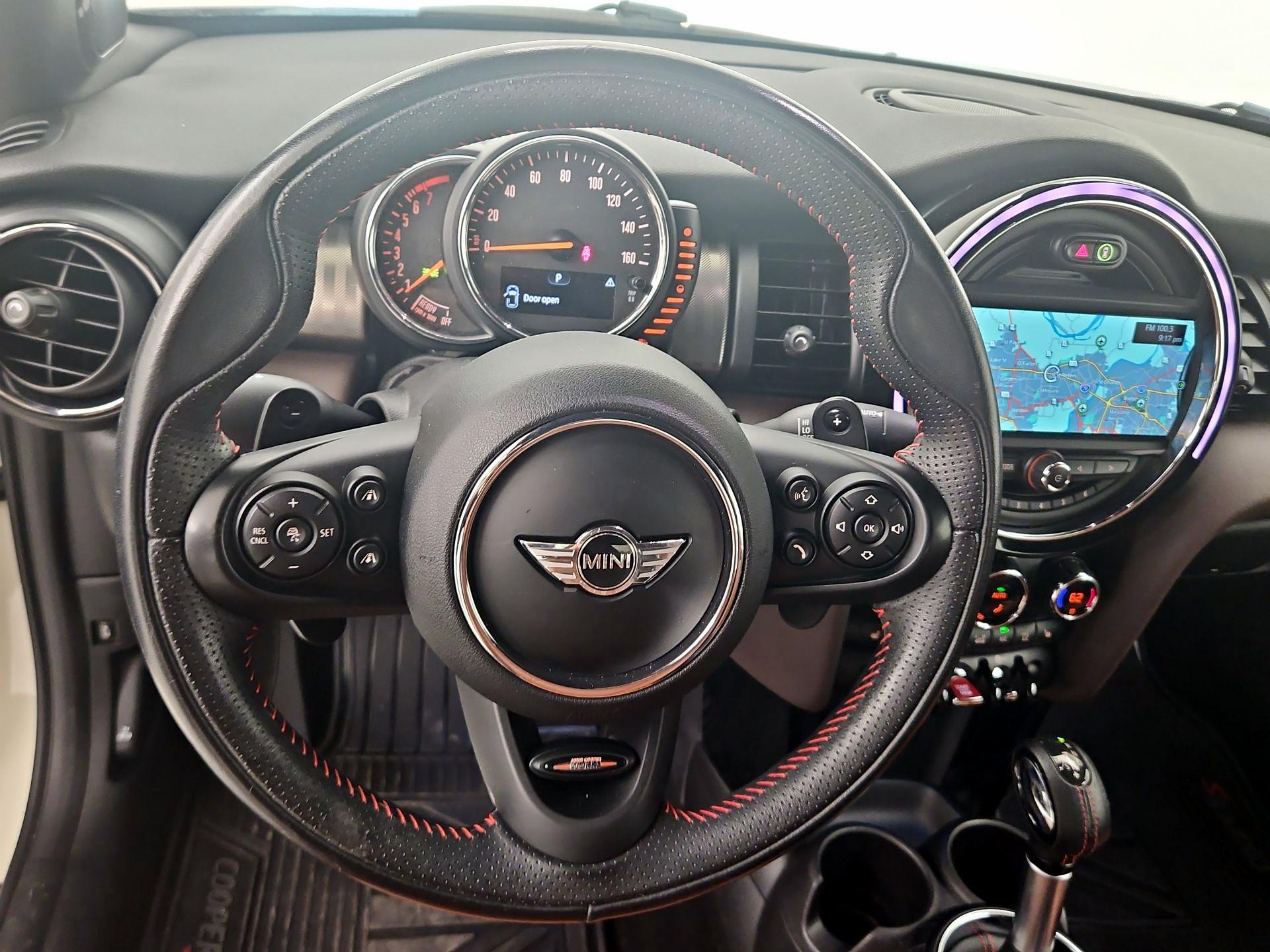 Thumbnail: 2017 MINI Cooper - 10