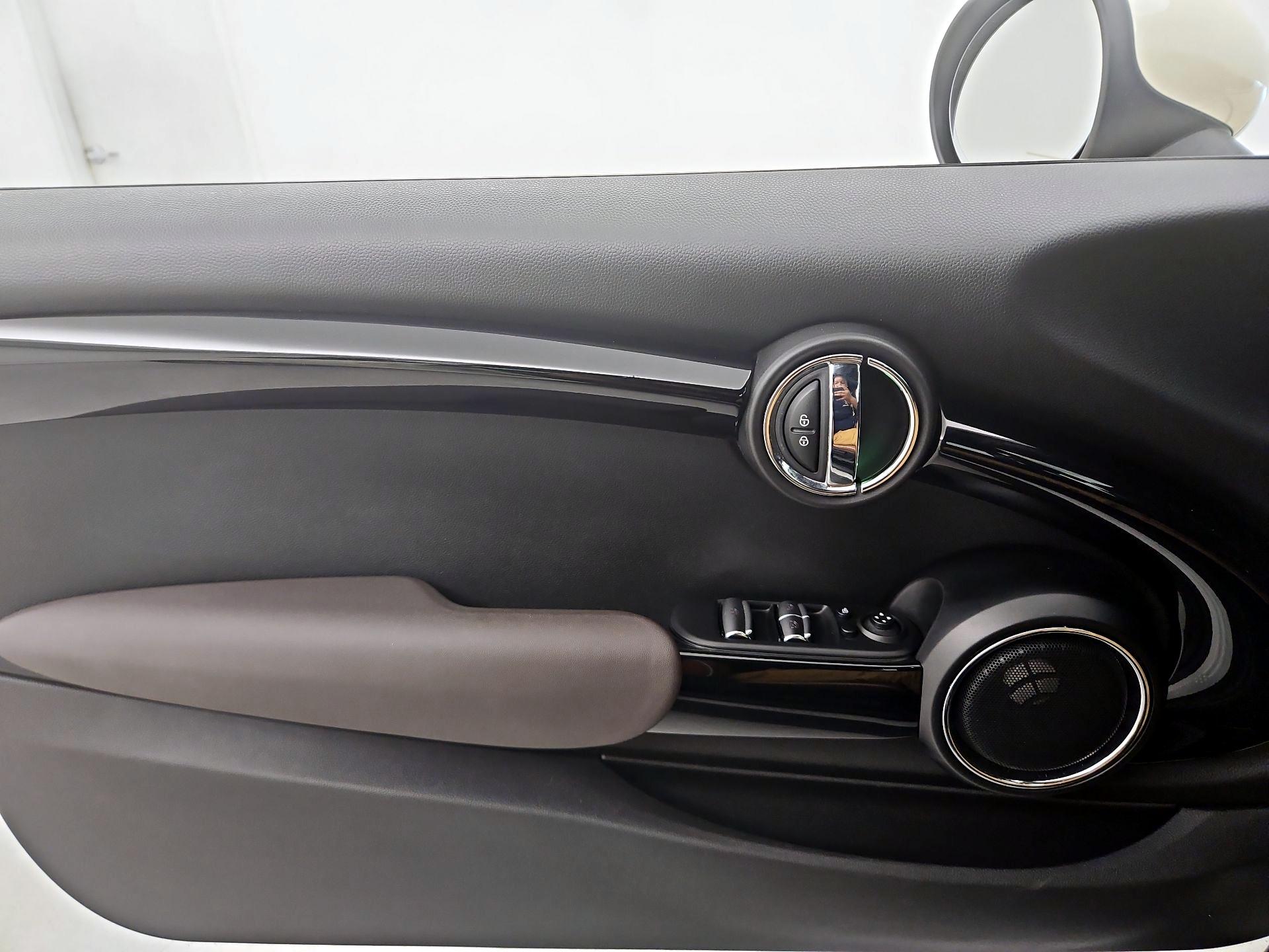 Thumbnail: 2017 MINI Cooper - 12