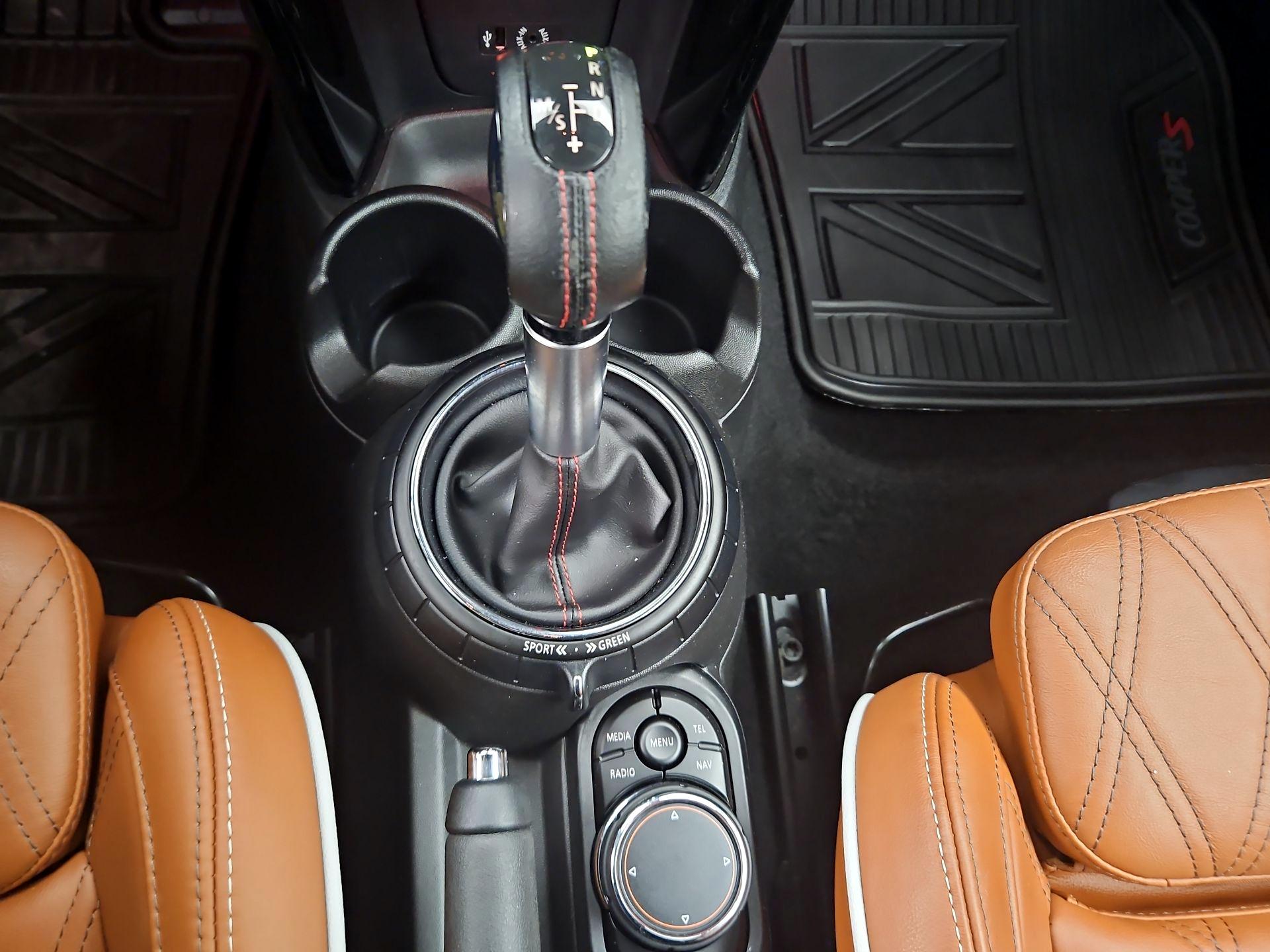Thumbnail: 2017 MINI Cooper - 18