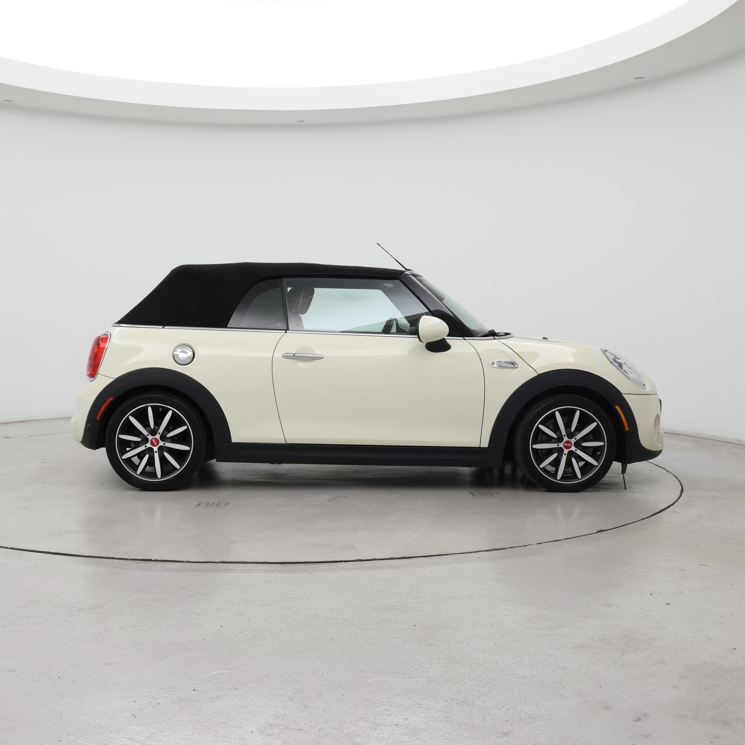 Thumbnail: 2017 MINI Cooper - 7