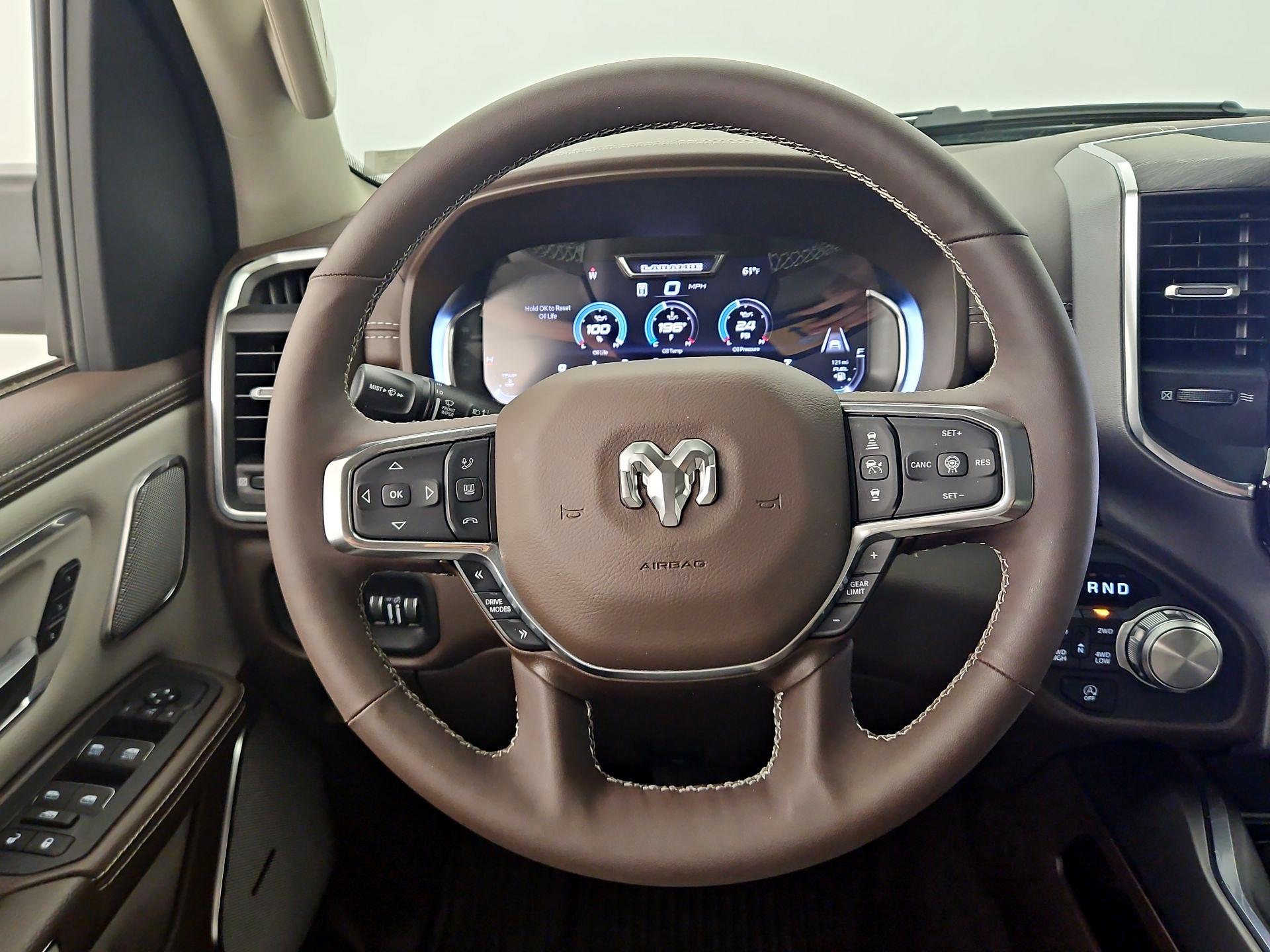 Thumbnail: 2025 RAM 1500 - 10