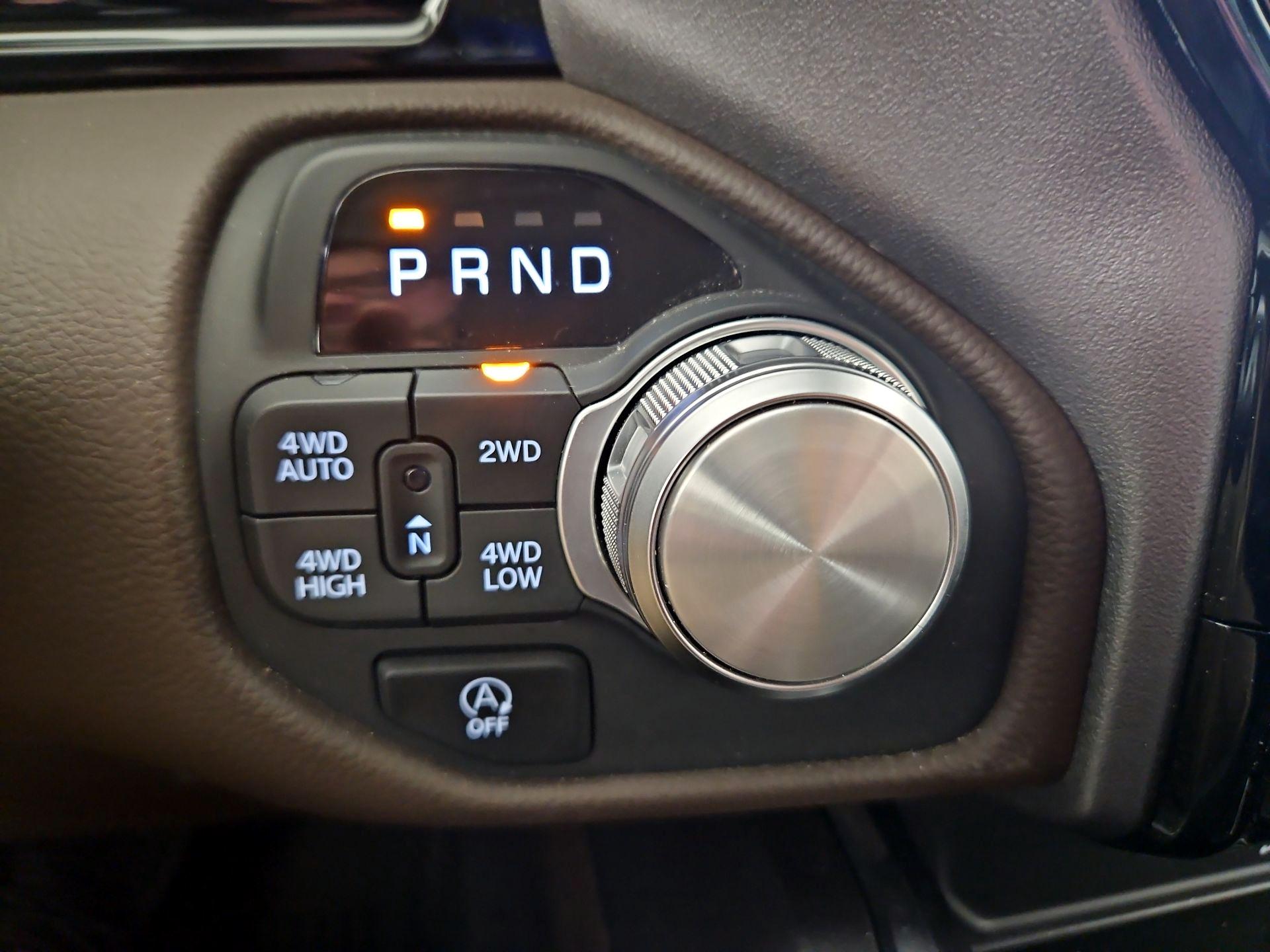 Thumbnail: 2025 RAM 1500 - 18
