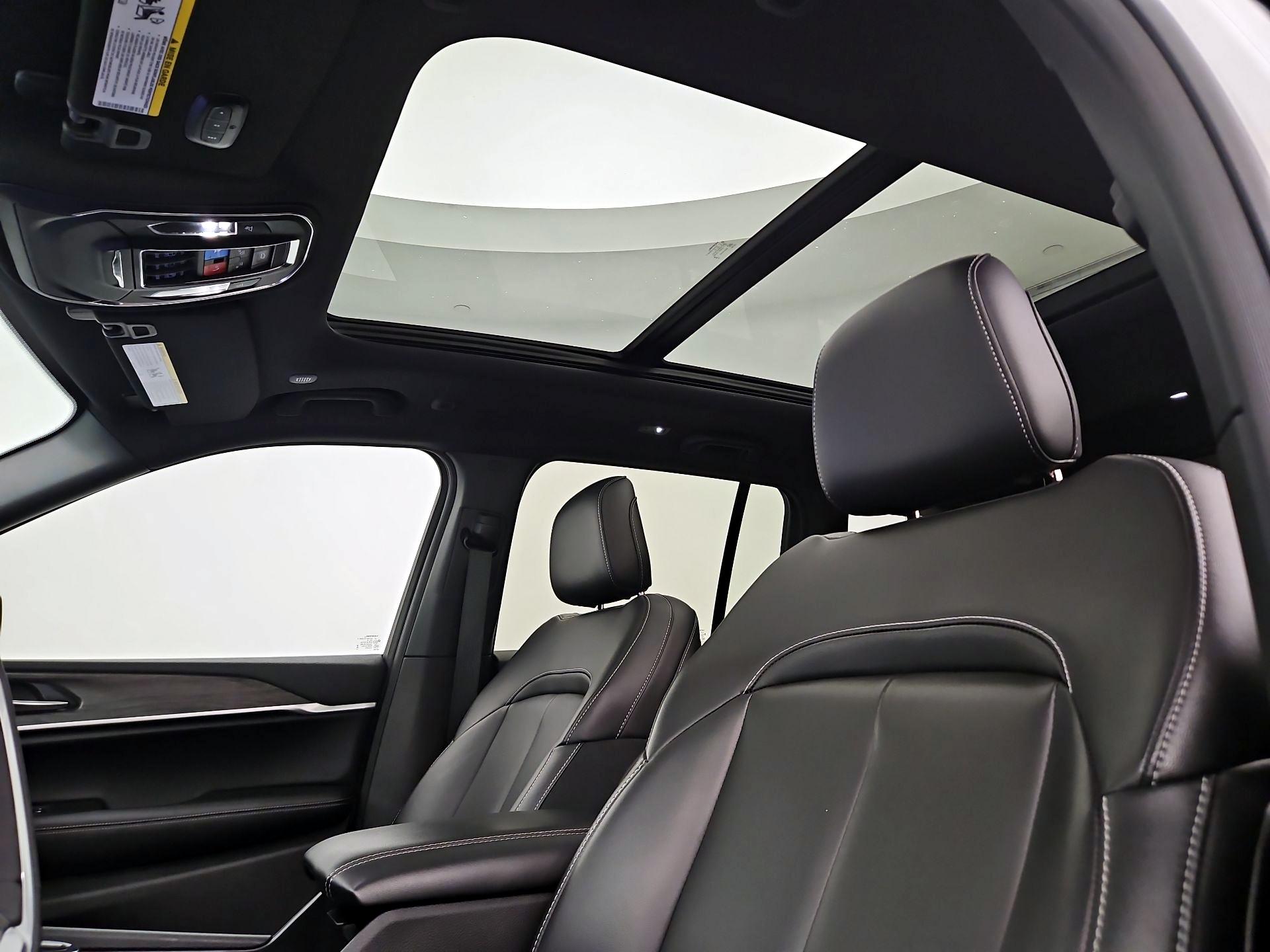 Thumbnail: 2025 Jeep Grand Cherokee - 20