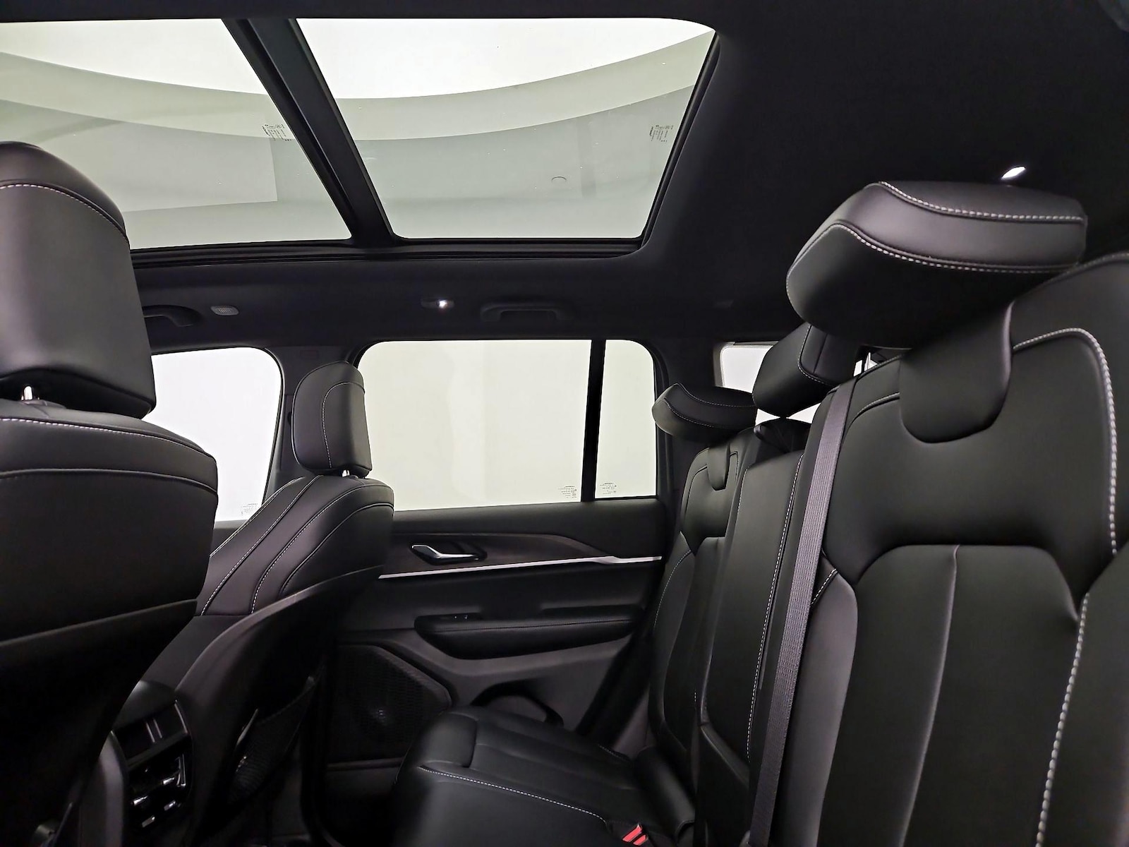 2025 Jeep Grand Cherokee Limited - Photo 25