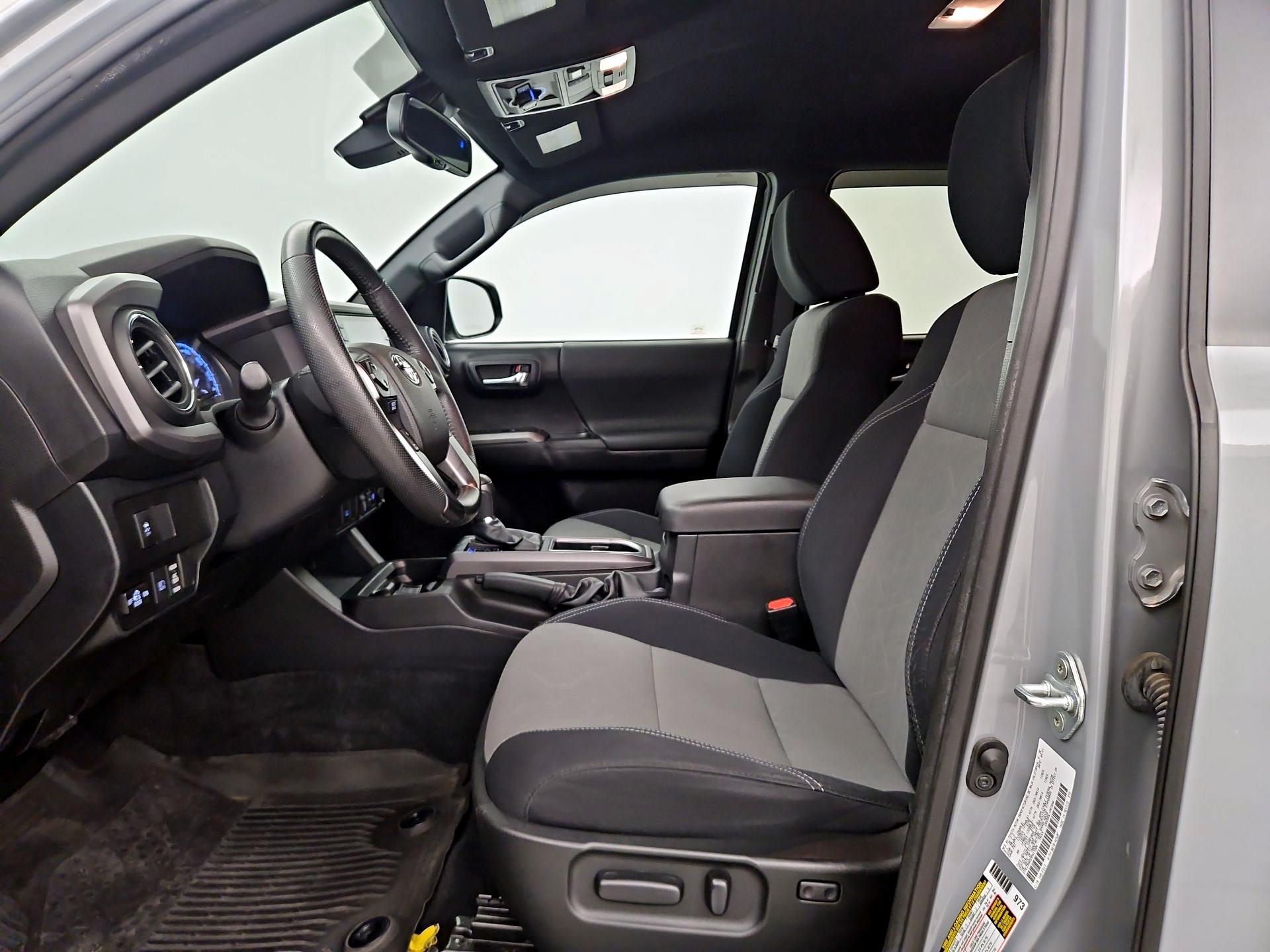 Thumbnail: 2021 Toyota Tacoma - 11