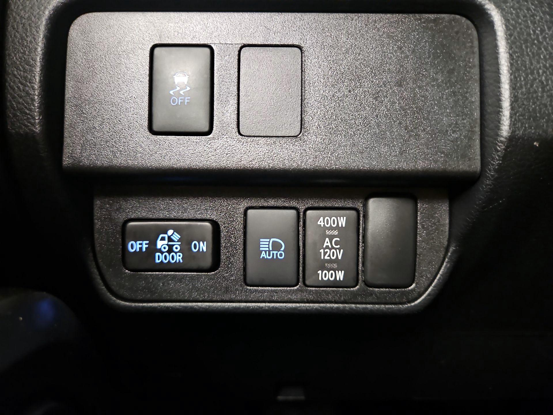 Thumbnail: 2021 Toyota Tacoma - 13