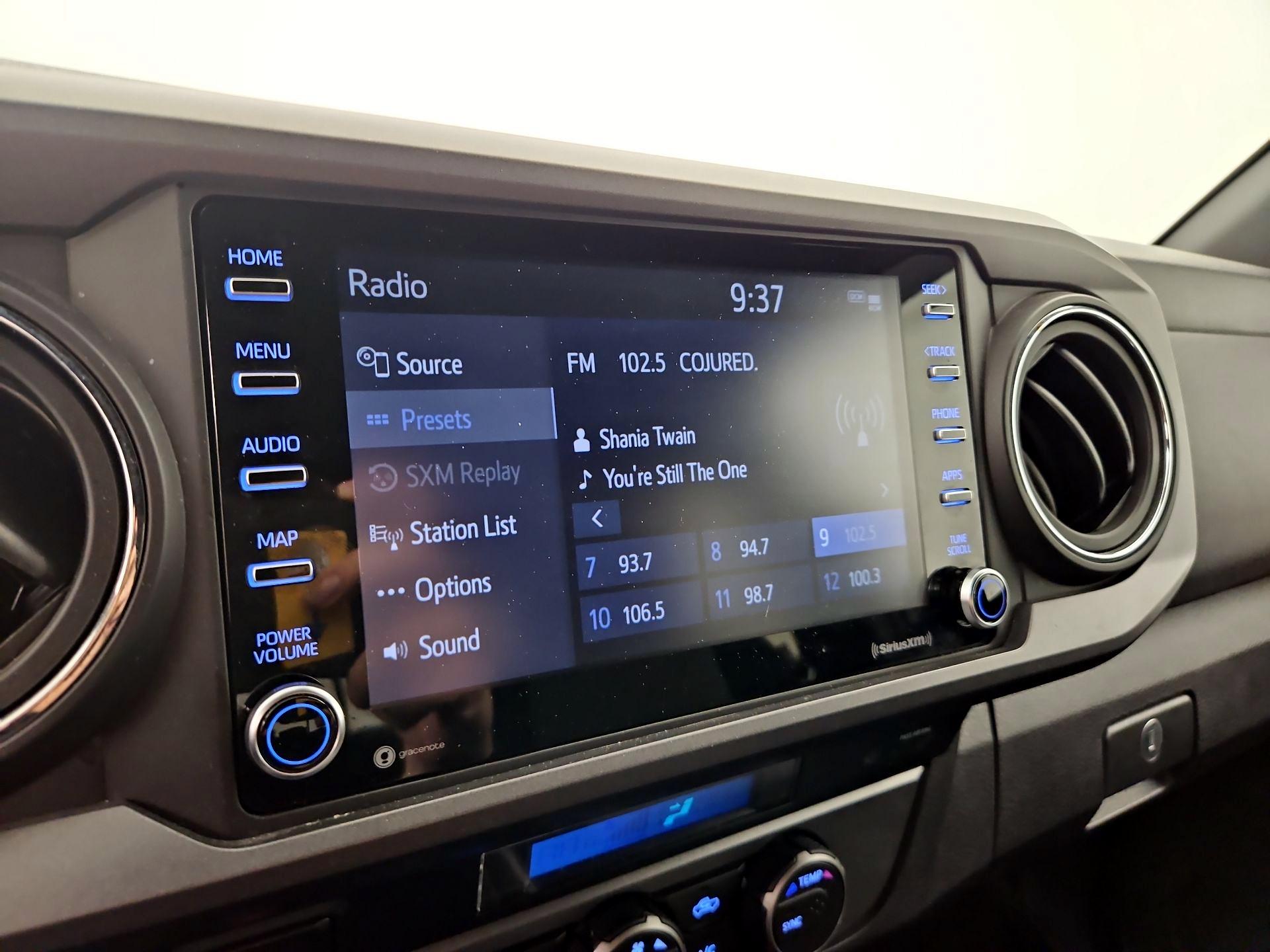 Thumbnail: 2021 Toyota Tacoma - 15