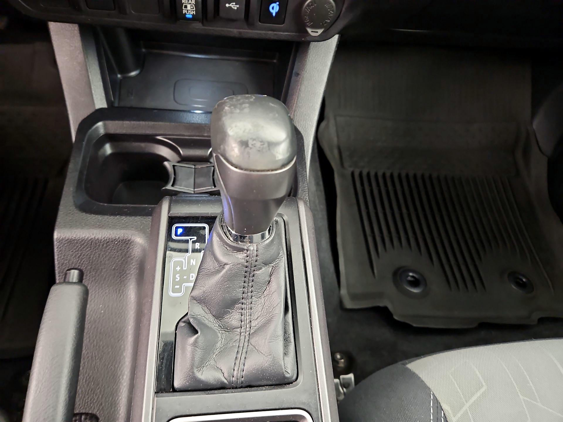 Thumbnail: 2021 Toyota Tacoma - 17