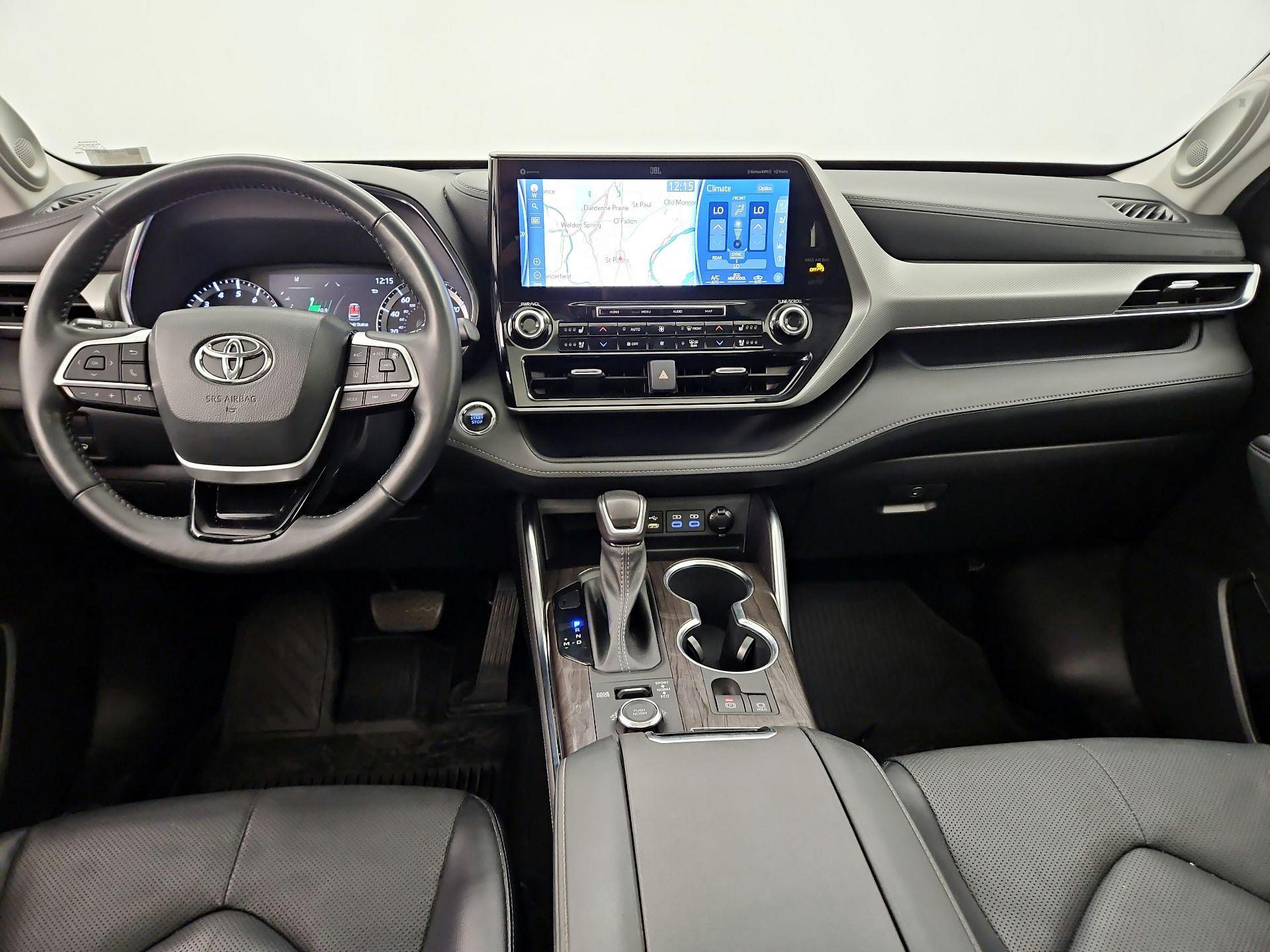 Thumbnail: 2022 Toyota Highlander - 9