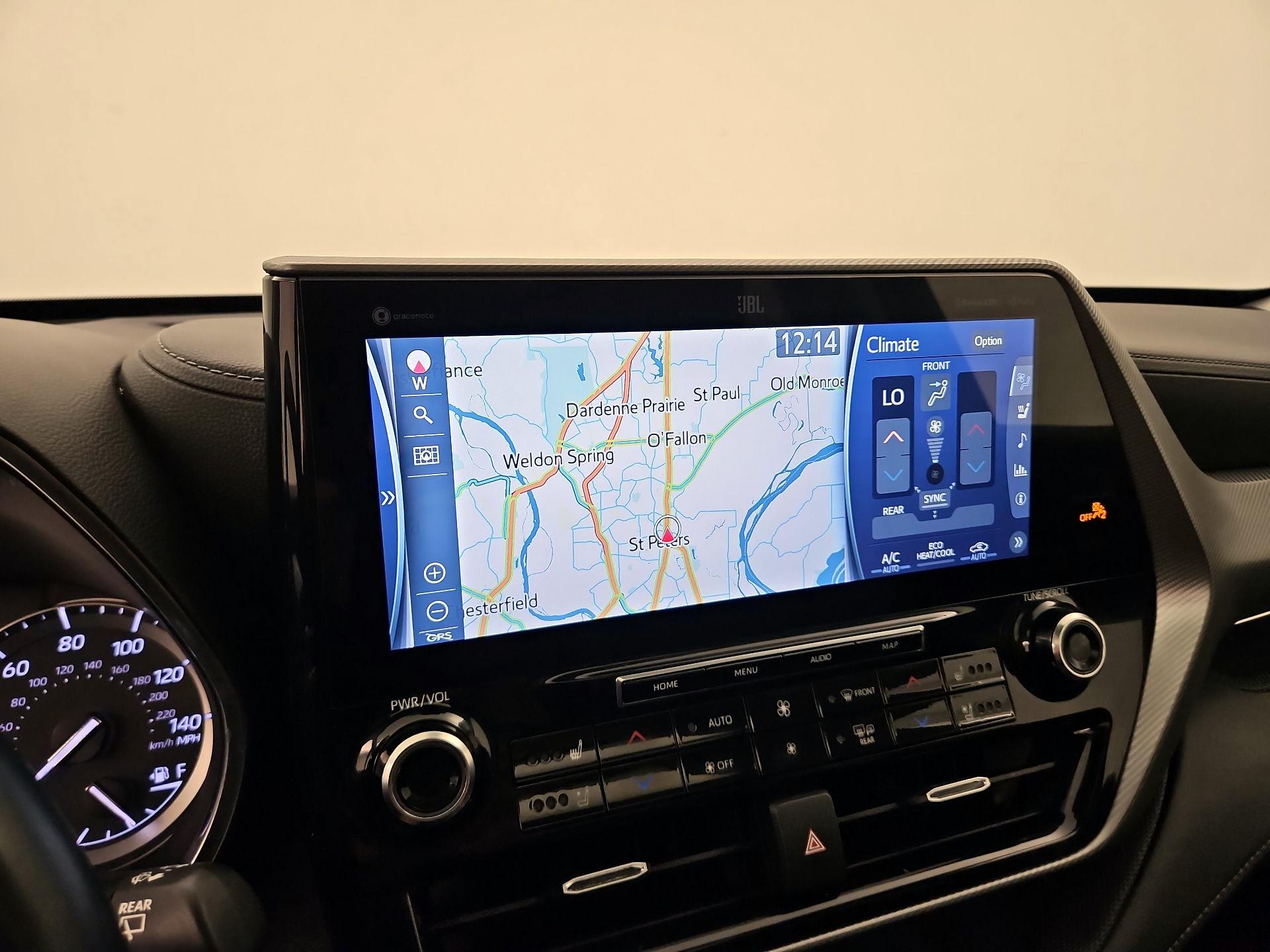 Thumbnail: 2022 Toyota Highlander - 14